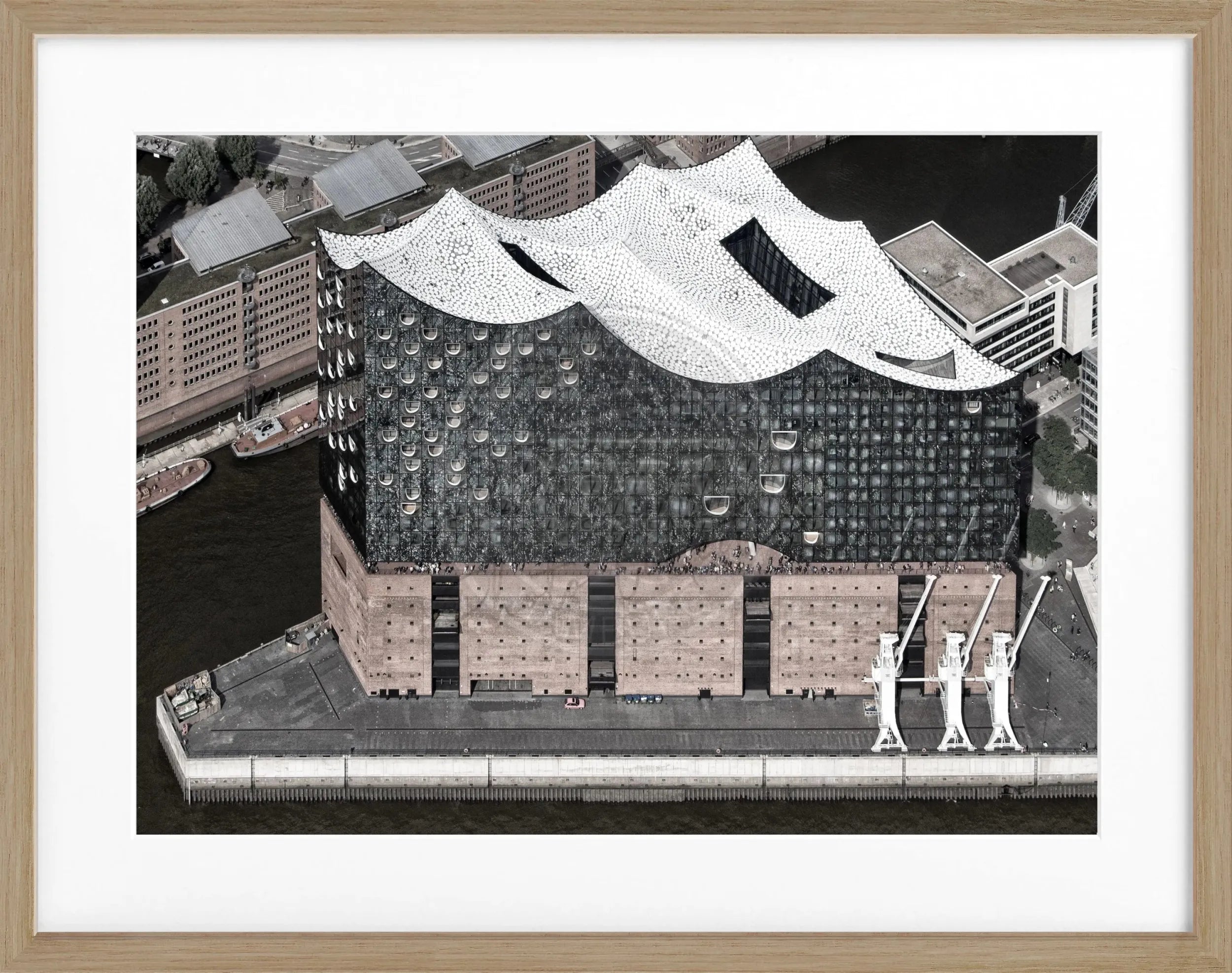 Schwarz-weiß Poster der Elbphilharmonie in Hamburg mit Rahmen, von Cosman-Photocollection, 31x25cm, Kunstdruck an Wand.