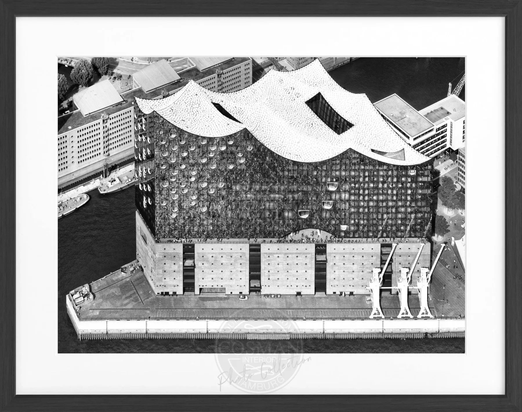 Schwarz-weiß Poster der Elbphilharmonie Hamburg mit Rahmen, von Cosman-Photocollection, 31x25 cm, Wanddekoration