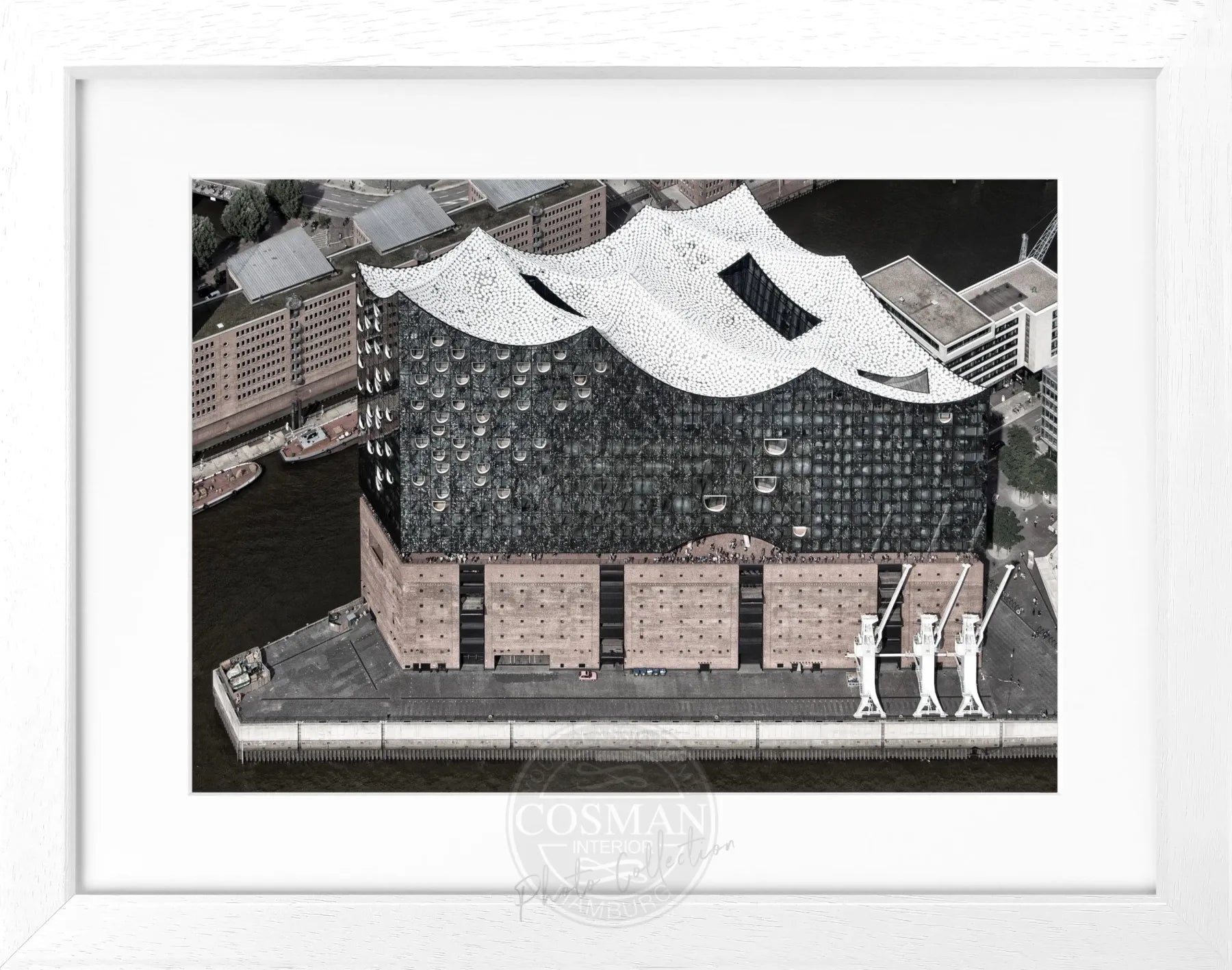 Schwarz-weiß Poster der Elbphilharmonie Hamburg im Rahmen, von Cosman-Photocollection, 31x25 cm, Wanddekoration