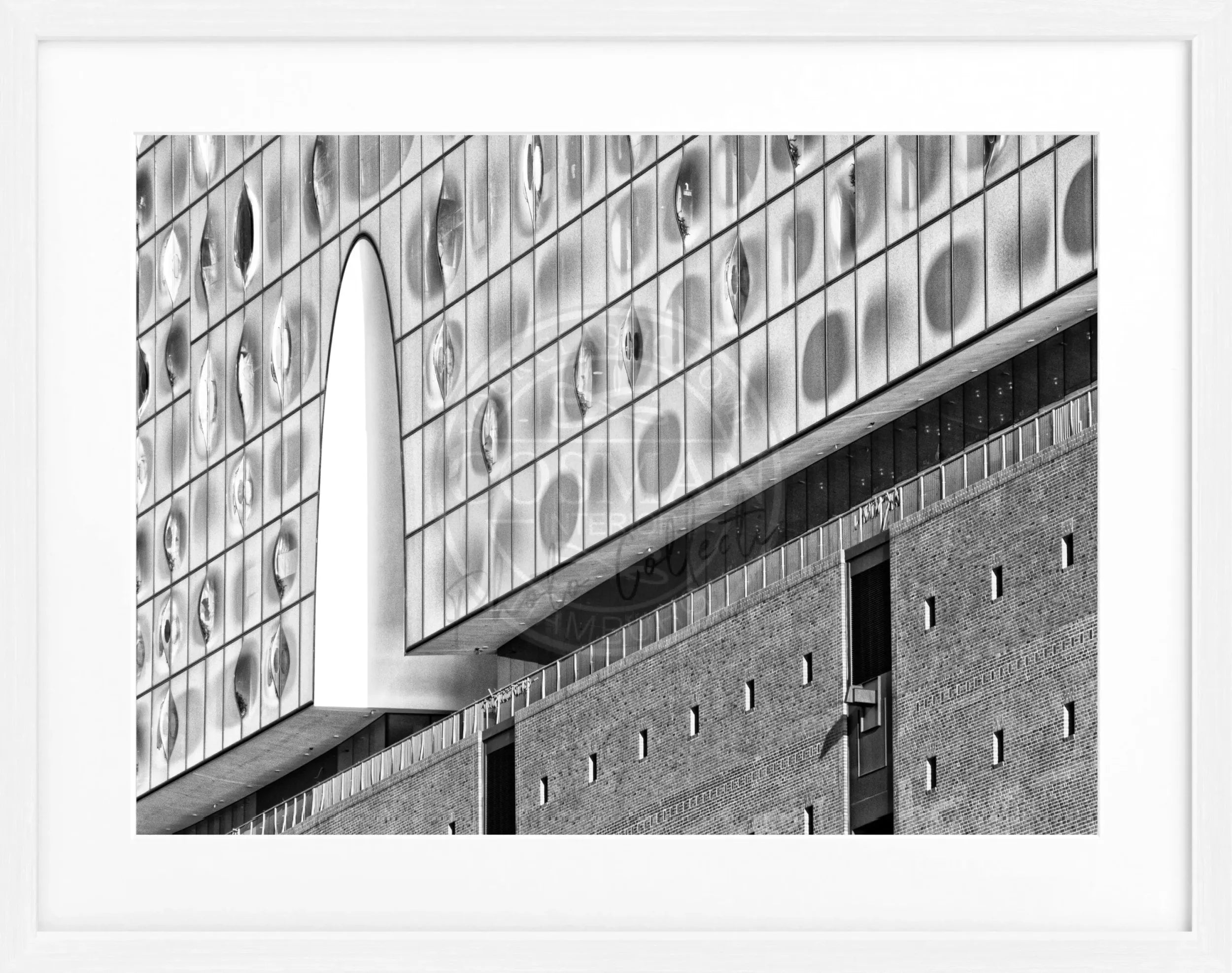 Schwarz-weiß Poster mit Rahmen von Hamburg Elphi, von Cosman-Photocollection, Motiv in 31x25 cm