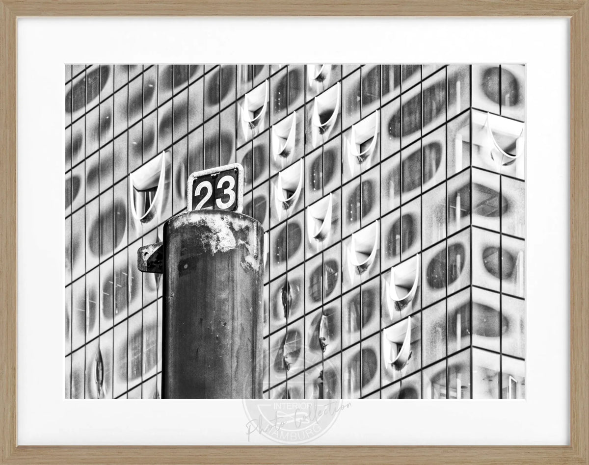 Schwarz-weiß Poster mit Rahmen von Cosman-Photocollection, Hamburg Elphi Motiv, 31x25cm, Wanddekoration