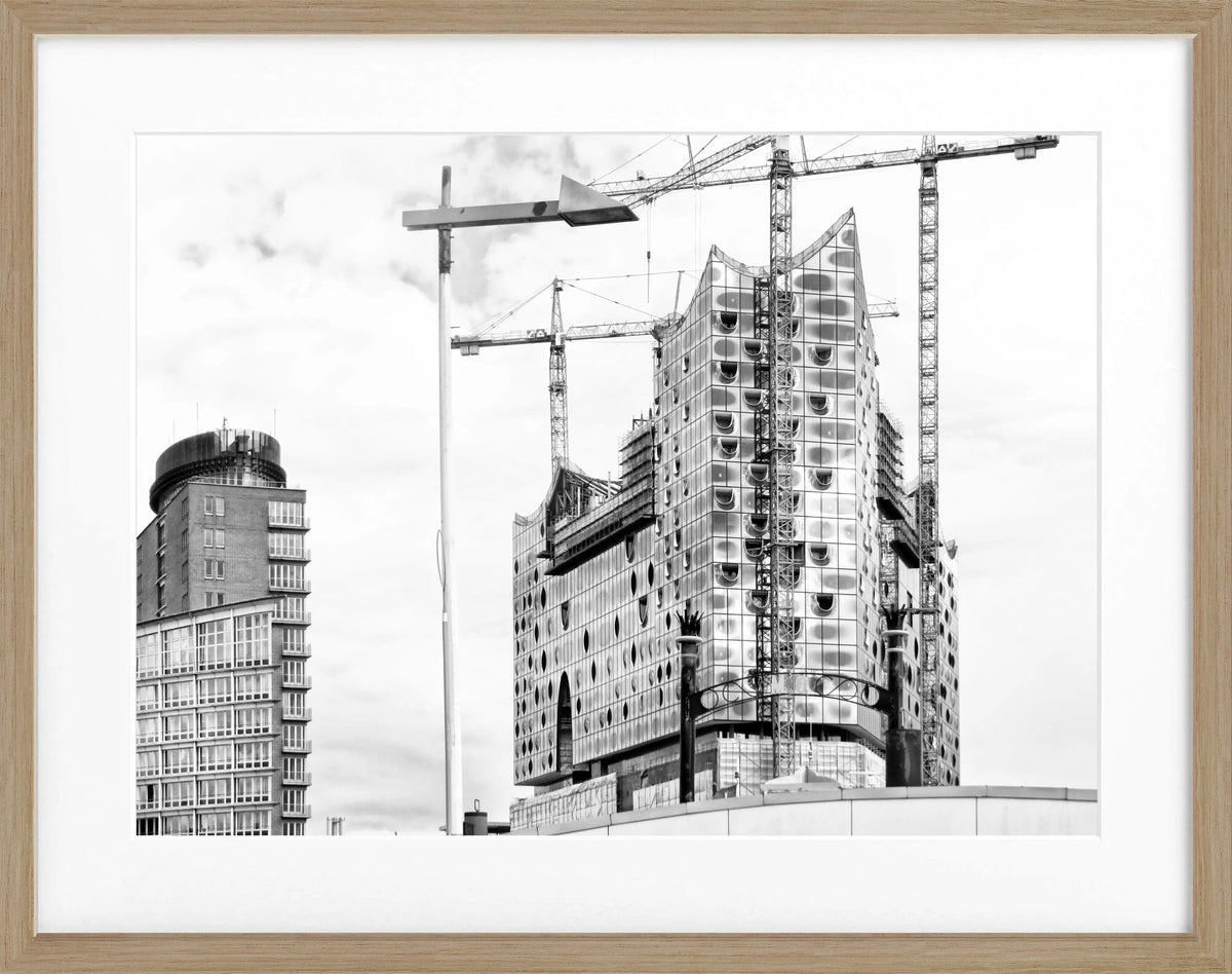 Schwarz-weiß Poster mit Rahmen von Hamburgs Elphi-Attraktion, von Cosman-Photocollection, 31x25cm, Wanddekoration.