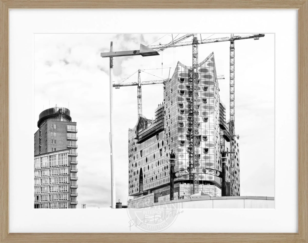 Schwarz-weiß Poster mit Rahmen von Hamburgs Elphi-Attraktion, von Cosman-Photocollection, 31x25cm, Wanddekoration.