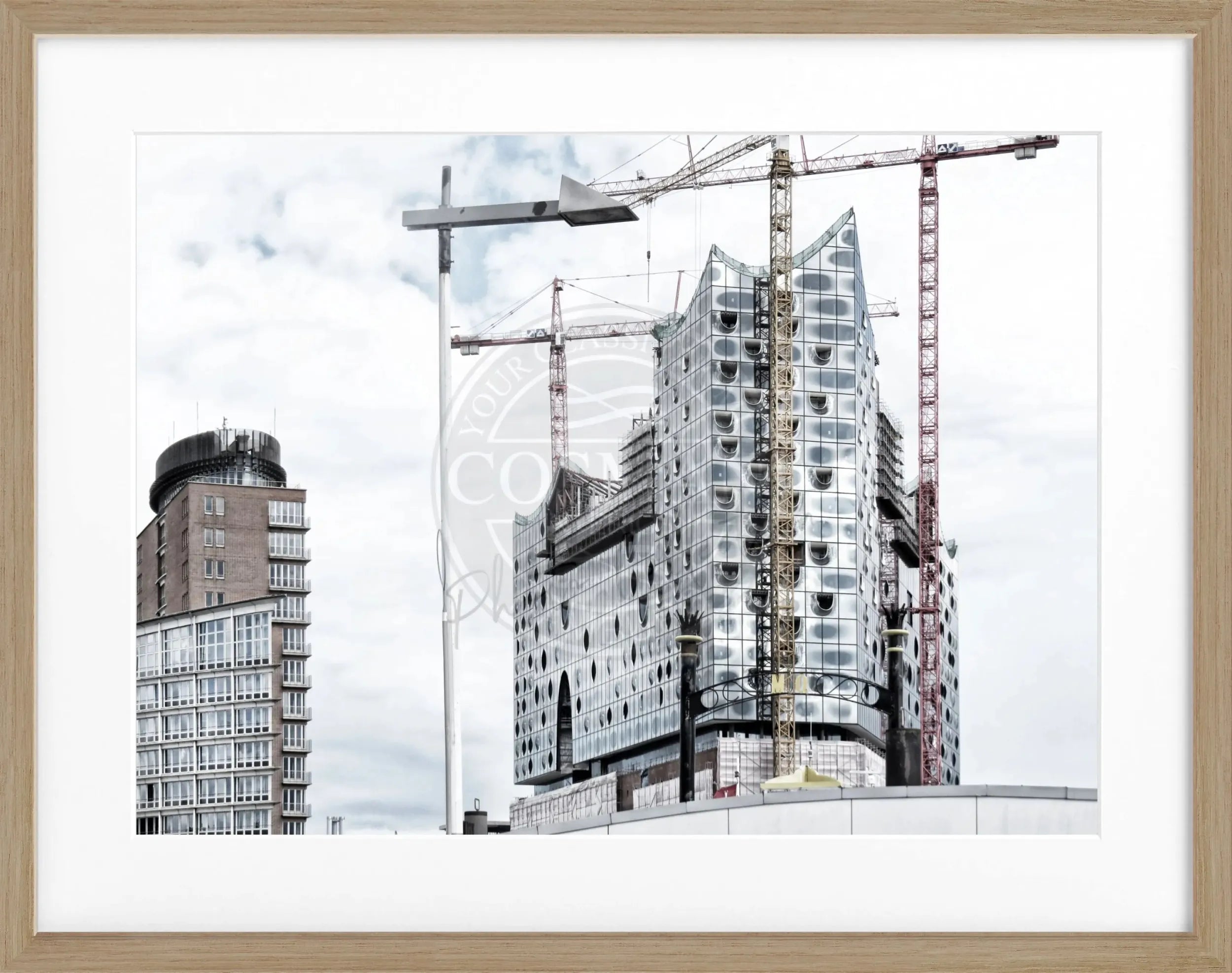 Schwarz-weiß Poster mit Rahmen, Hamburg Elphi Motiv, 31x25 cm, von Cosman-Photocollection, Wanddekoration für Hamburg-Fans