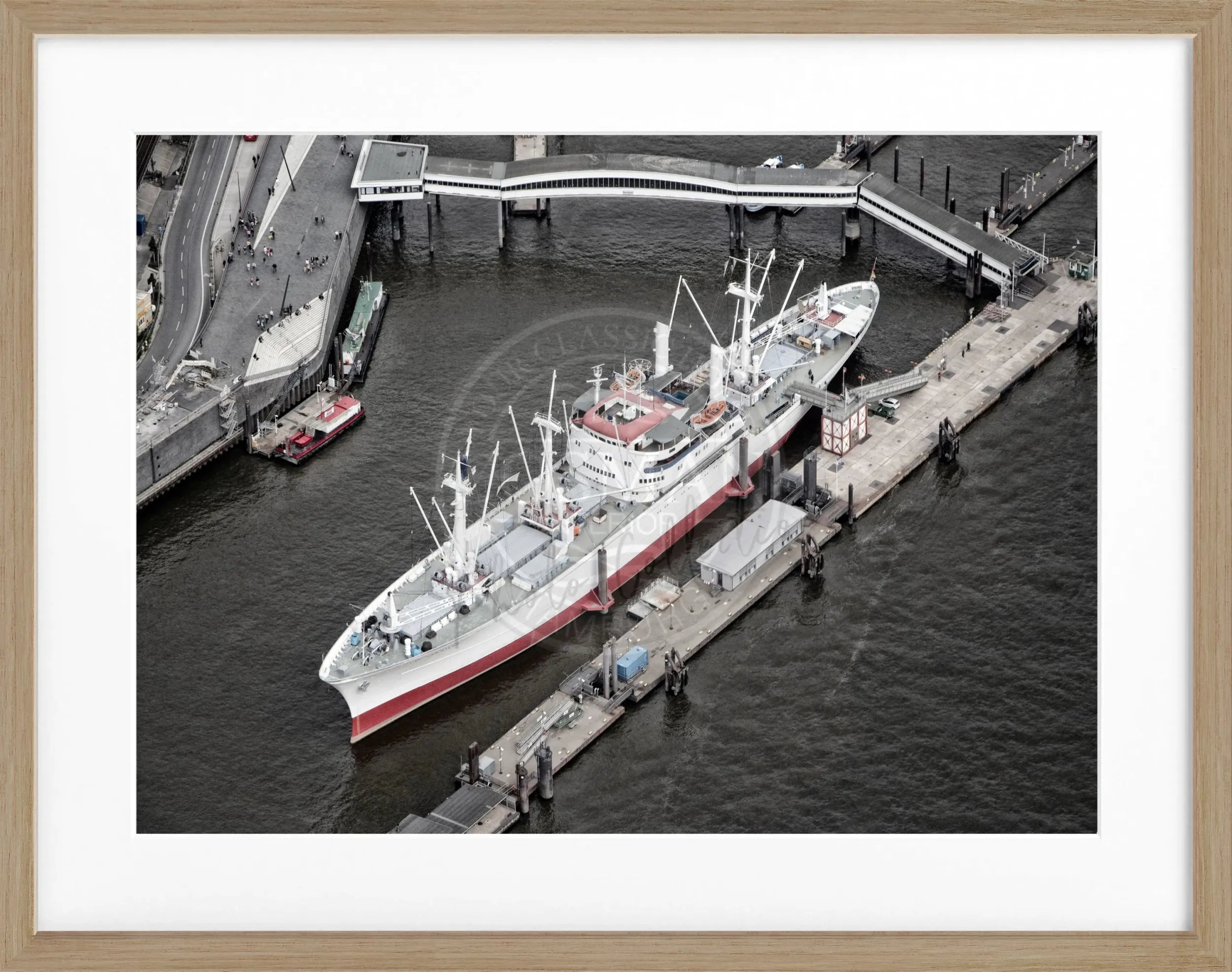 Schwarz-Weiß-Poster mit Rahmen, Hamburg Hafen, Cap San Diego, von Cosman-Photocollection, 31x25 cm, maritimes Motiv