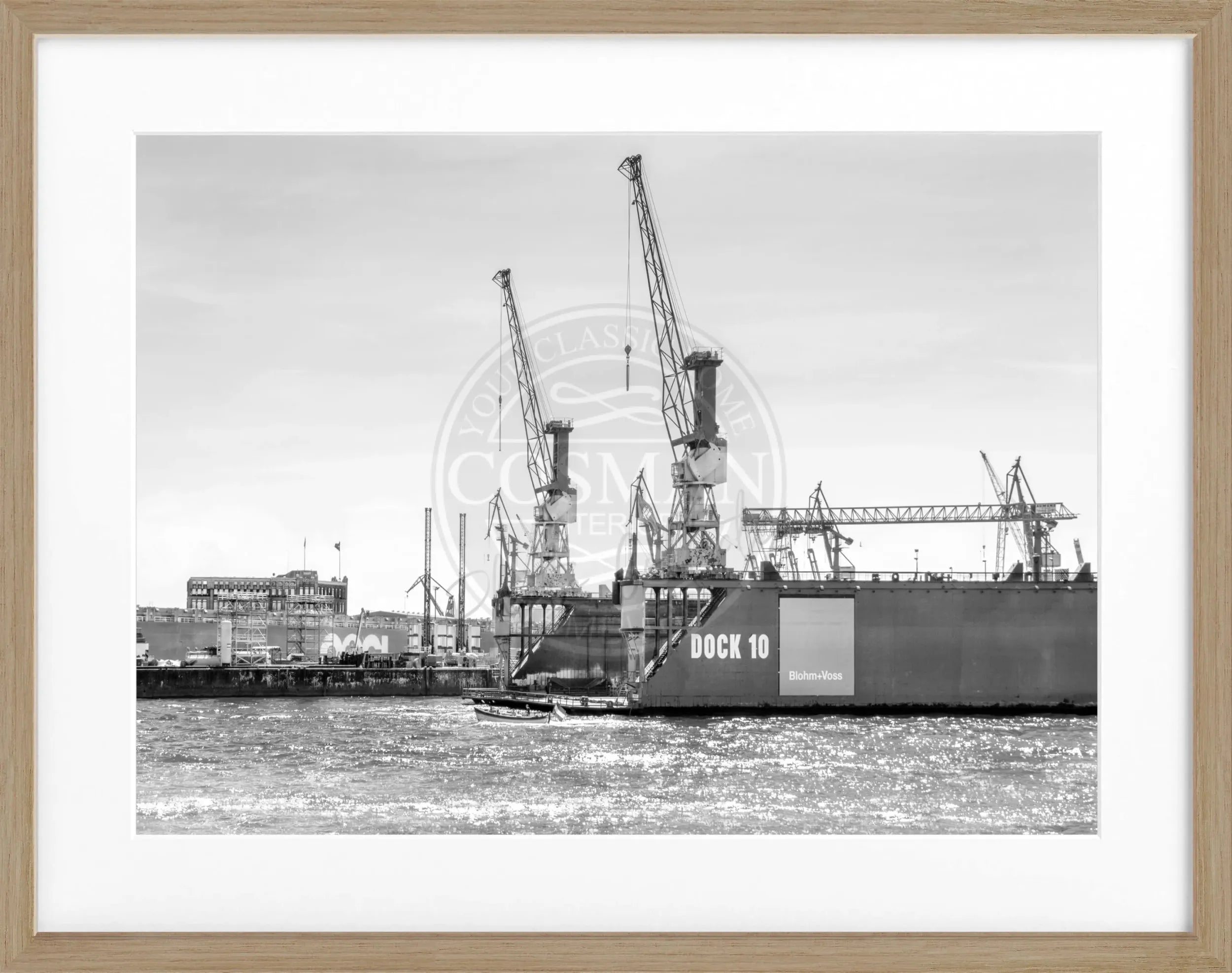 Schwarz-weiß Poster mit Rahmen, Hamburg Hafen Dock 10, von Cosman-Photocollection, 31x25cm, maritimes Hafenmotiv
