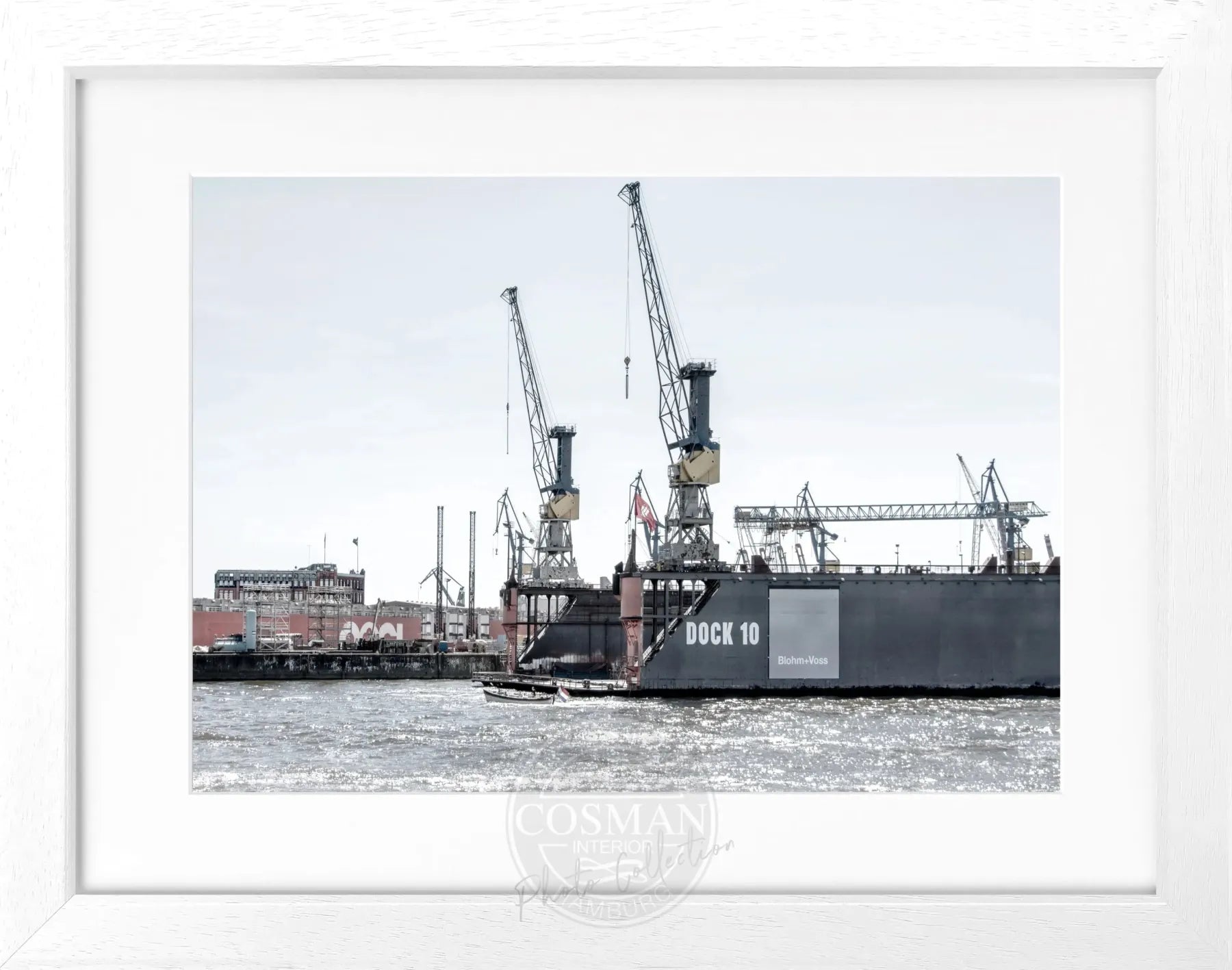 Schwarz-weiß Poster mit Rahmen, Hamburg Hafen Dock 10, von Cosman-Photocollection, 31x25 cm, maritimes Hafenmotiv