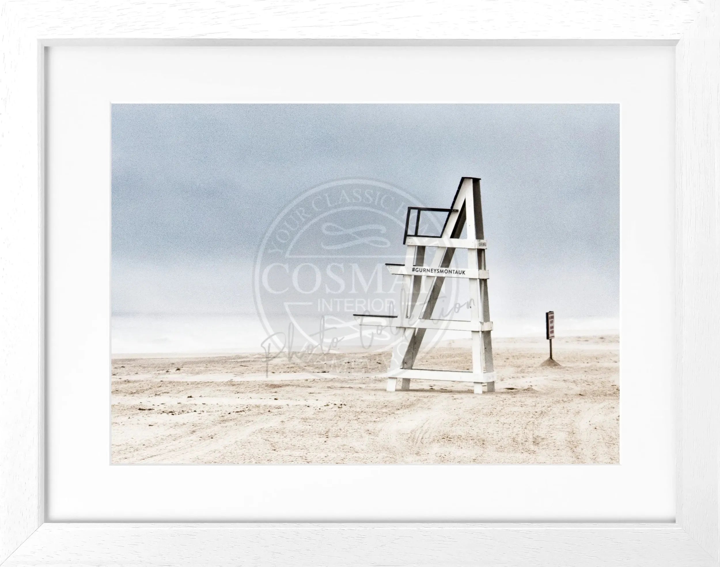 Schwarz-weiß Poster mit Rahmen von Cosman-Photocollection, Hamptons Long Island Beach, 31x25 cm, stilvolles Wandbild