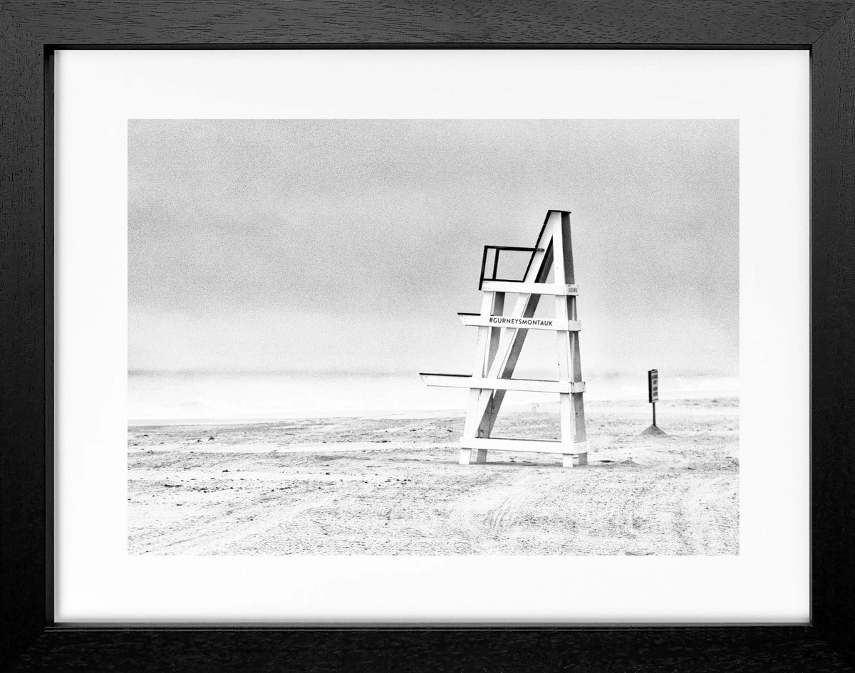 Schwarz-weiß Poster mit Rahmen, Hamptons Long Island Beach Motiv, 31x25 cm, von Cosman-Photocollection.