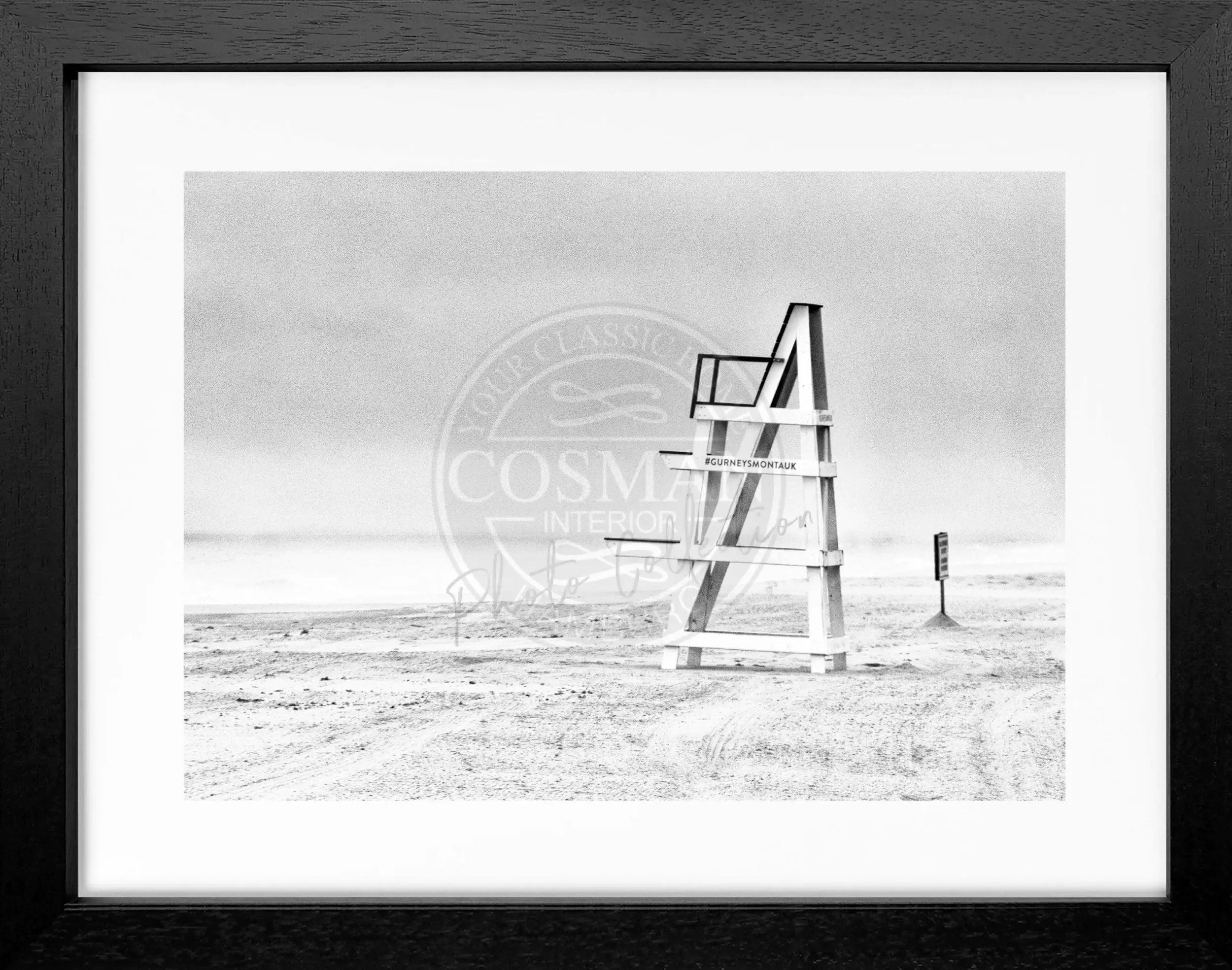 Schwarz-weiß Poster mit Rahmen, Hamptons Long Island Beach Motiv, 31x25 cm, von Cosman-Photocollection.