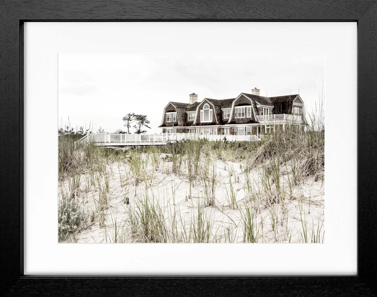 Schwarz-weiß Poster mit Rahmen, Hamptons Long Island 'Beach House', von Cosman-Photocollection, 31x25cm, dekoratives Wandbild