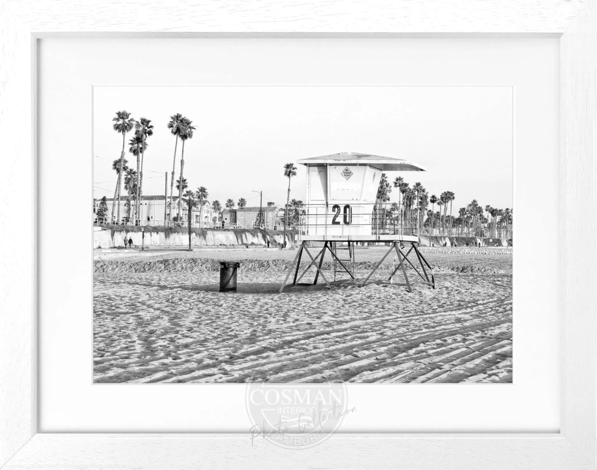 Schwarz-weiß Poster mit Rahmen, Kalifornien Huntington Beach Lifeguard, Cosman-Photocollection, 31x25 cm, Wanddekoration