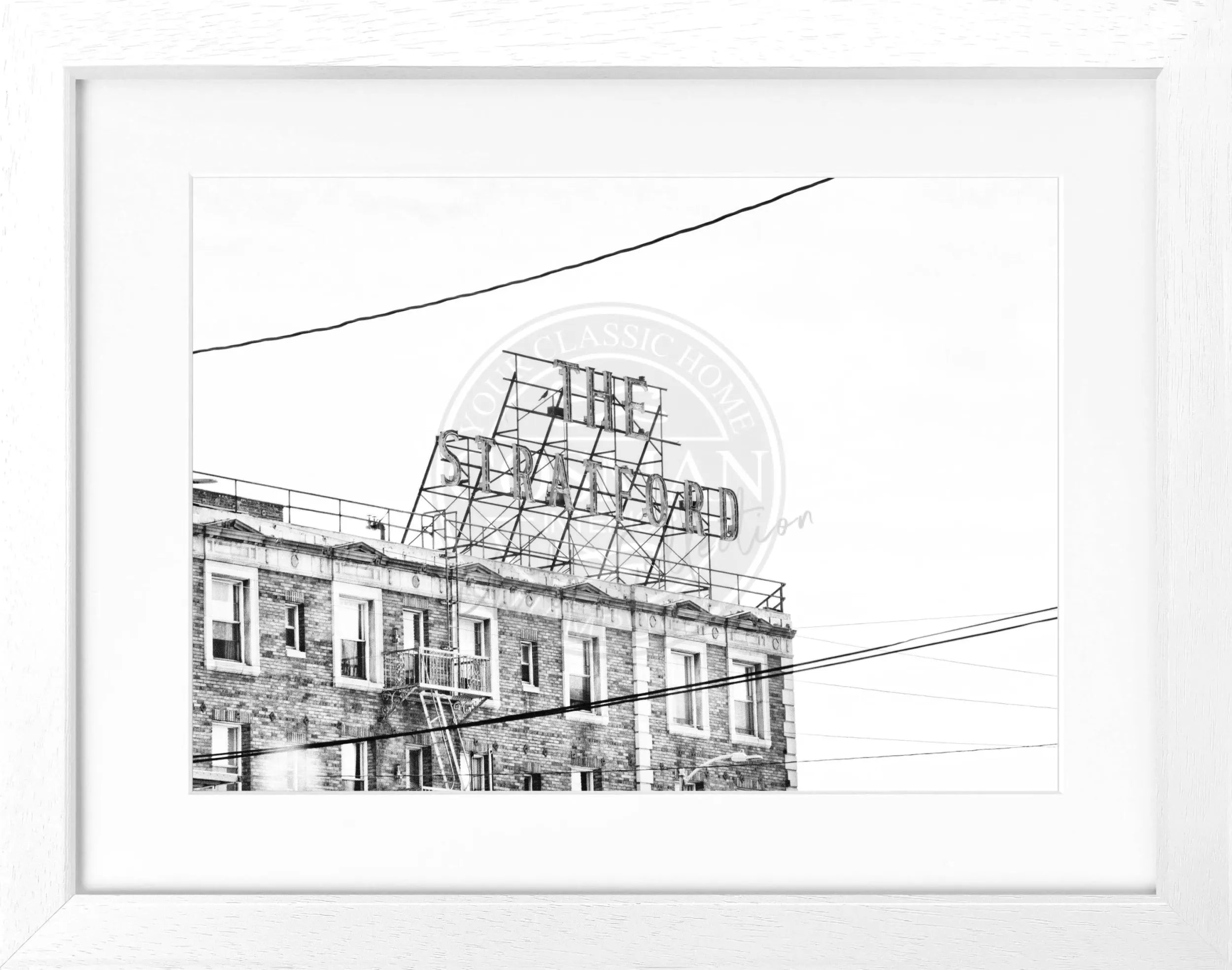 Schwarz-weiß Poster mit Rahmen von Los Angeles Hotel ’The Stratford’ von Cosman-Photocollection, 31x25cm, kalifornisches Motiv