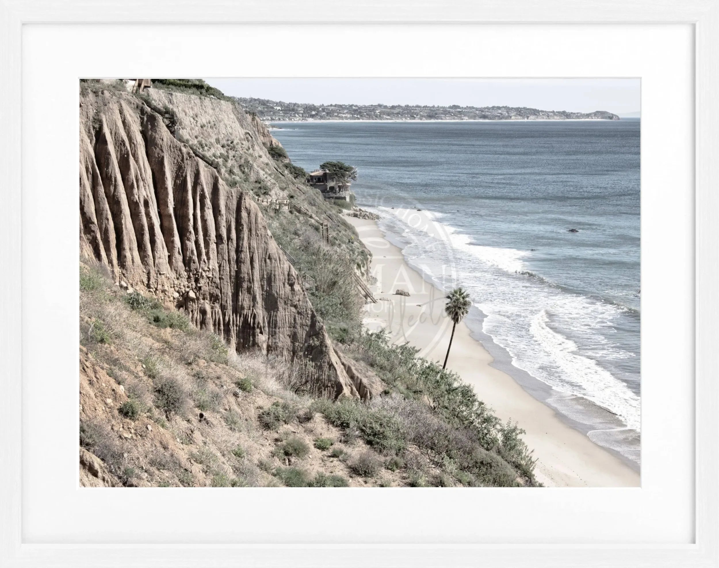 Schwarz-weißes Poster mit Rahmen, Kalifornien Malibu Motiv, von Cosman-Photocollection, Maße 31x25 cm