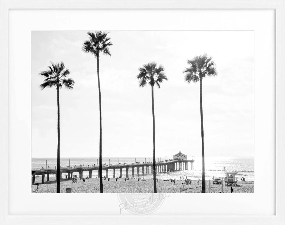 Schwarz-weiß Poster mit Rahmen von Manhattan Beach, Kalifornien, von Cosman-Photocollection, 31x25 cm, modernes Wandbild