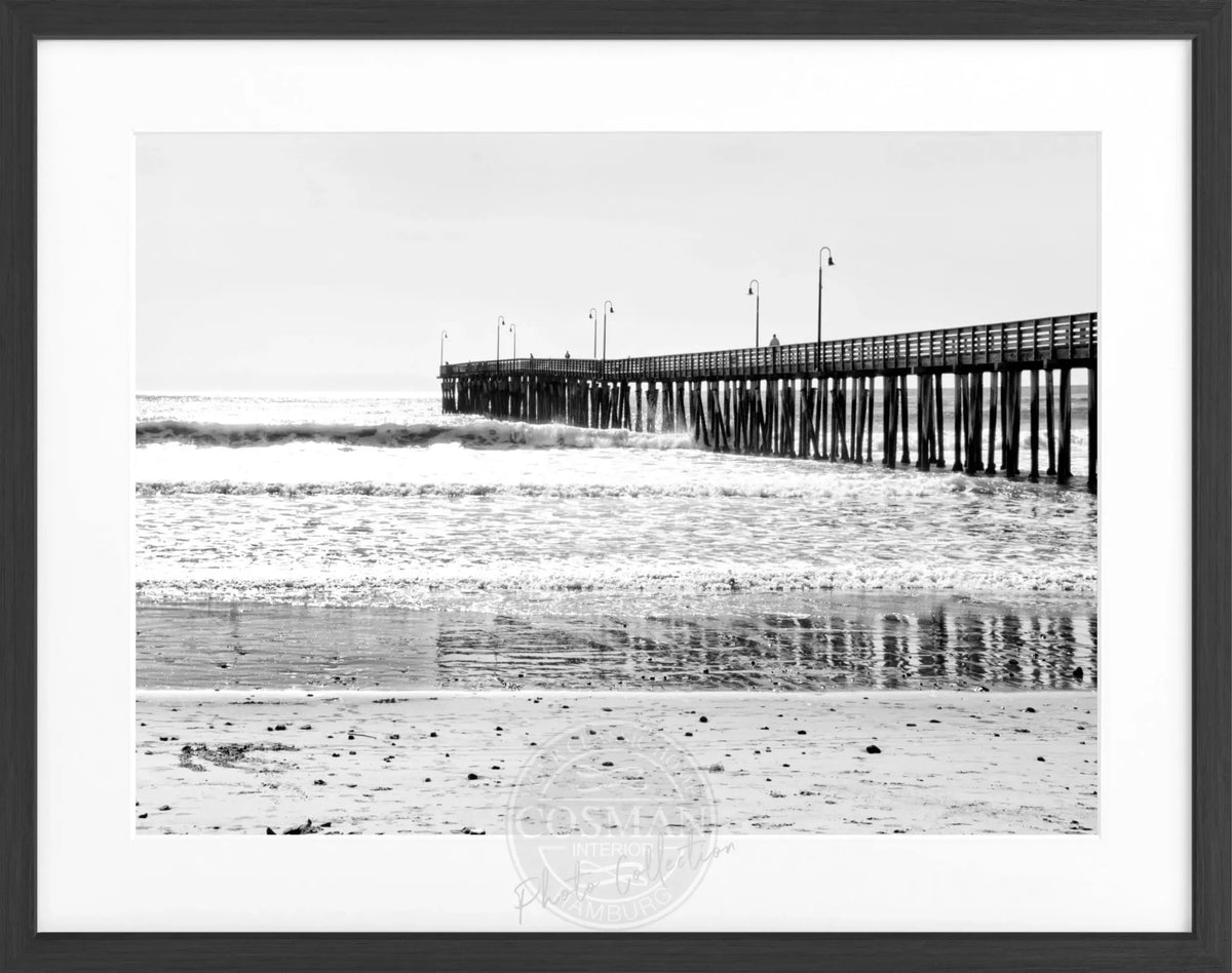 Schwarz-weiß Poster mit Rahmen von Kalifornien ’Pier’ von Cosman-Photocollection, 31x25cm, Wanddekoration mit Meeresmotiv.