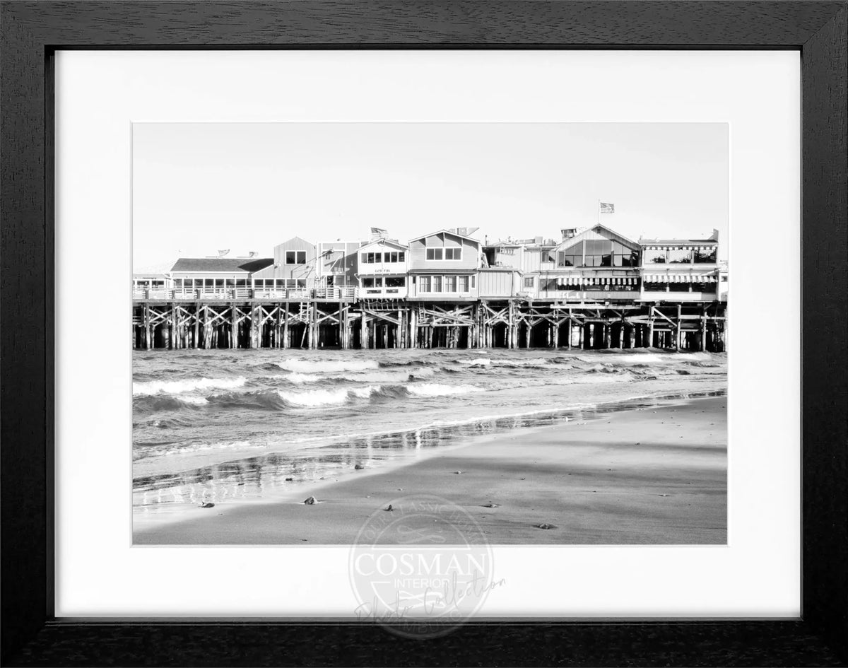Schwarz-weiß Poster mit Rahmen von Cosman-Photocollection, Kalifornien Pier Monterey, 31x25cm, Wanddekoration