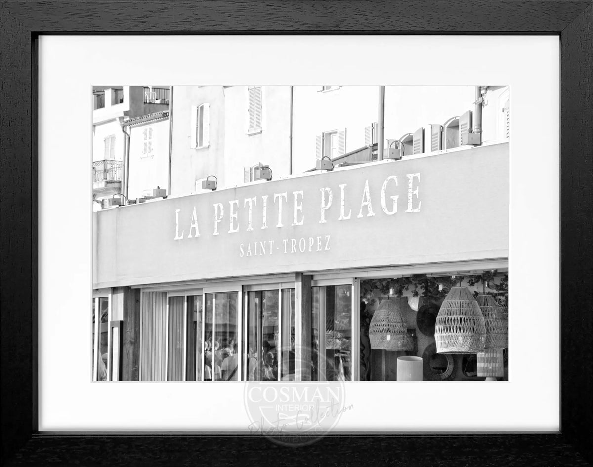 Schwarz-weiß Poster mit Rahmen ’La Petite Plage’ Saint Tropez von Cosman-Photocollection, 31x25 cm, dekoratives Wandbild