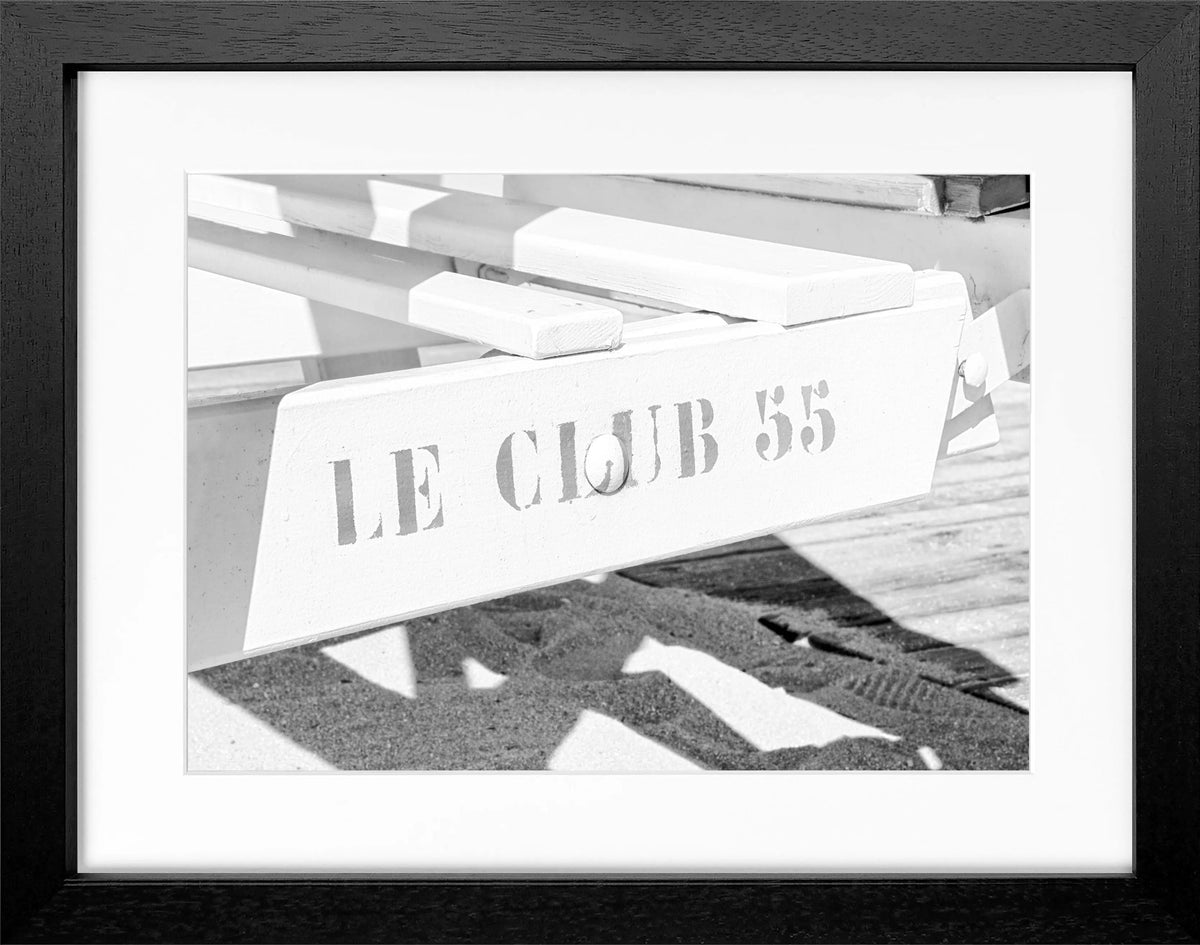 Schwarz-weiß Poster mit Rahmen ’Le Club 55’ Saint Tropez, von Cosman-Photocollection, 31x25 cm, elegantes Wandbild