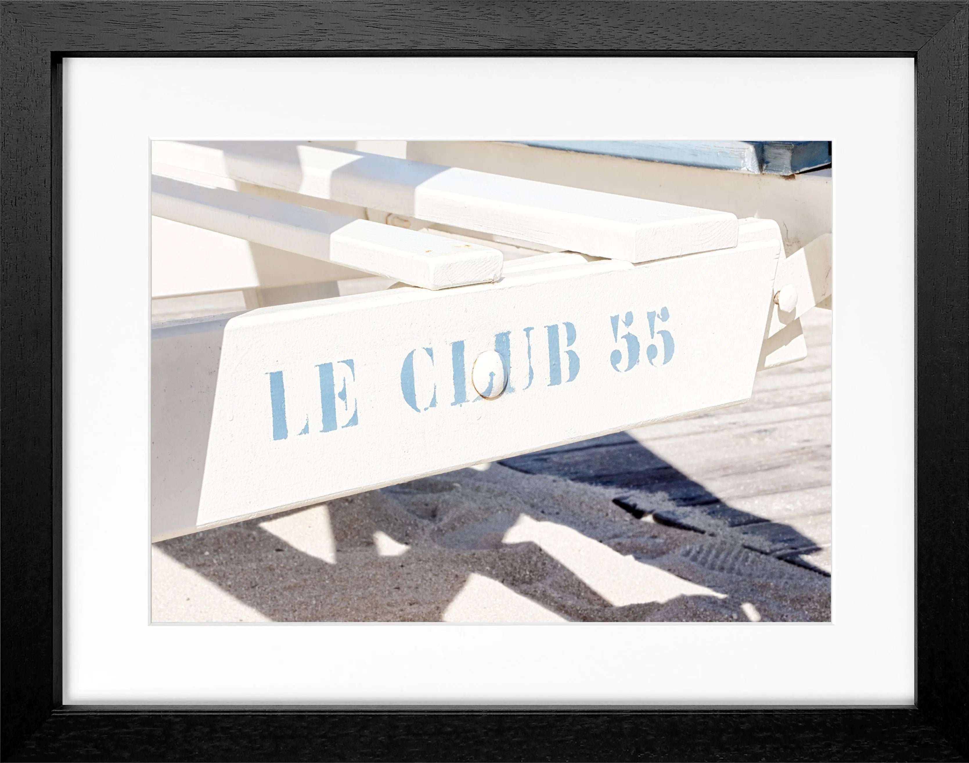 Schwarz-weiß Poster mit Rahmen von Cosman-Photocollection, ’Le Club 55’ Saint Tropez, 31x25 cm, stilvolles Wandbild