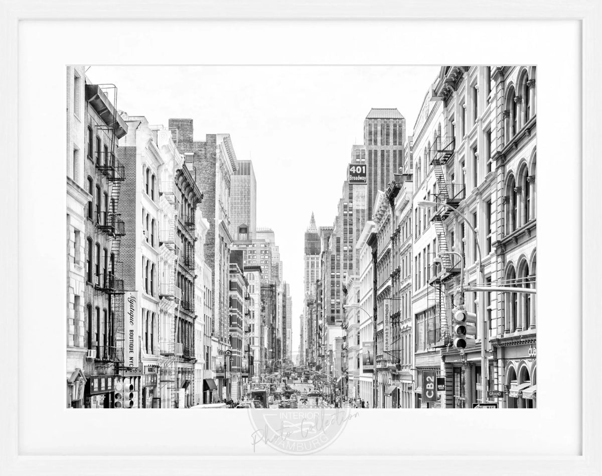 Schwarz-weiß Poster mit Rahmen, New York Broadway Motiv, von Cosman-Photocollection, 31x25 cm, stilvolle Wanddekoration