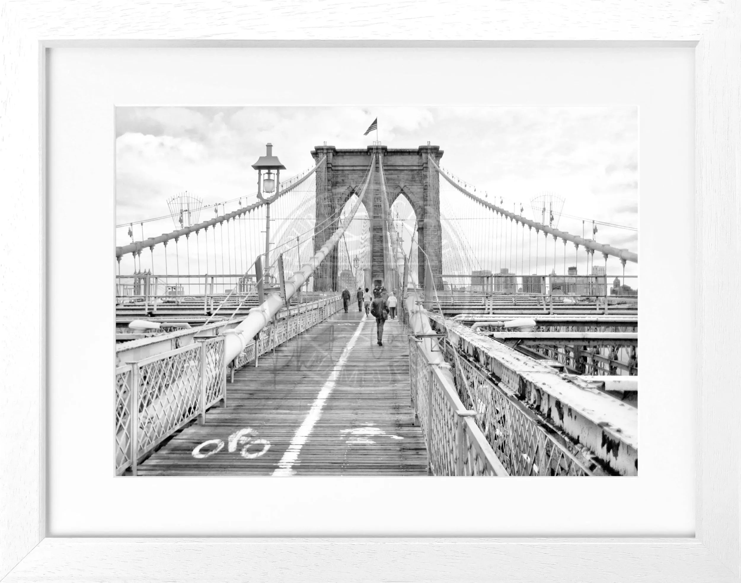 Schwarz-weiß Poster mit Rahmen von Cosman-Photocollection, Brooklyn Bridge in New York, 31x25cm, Wanddekoration