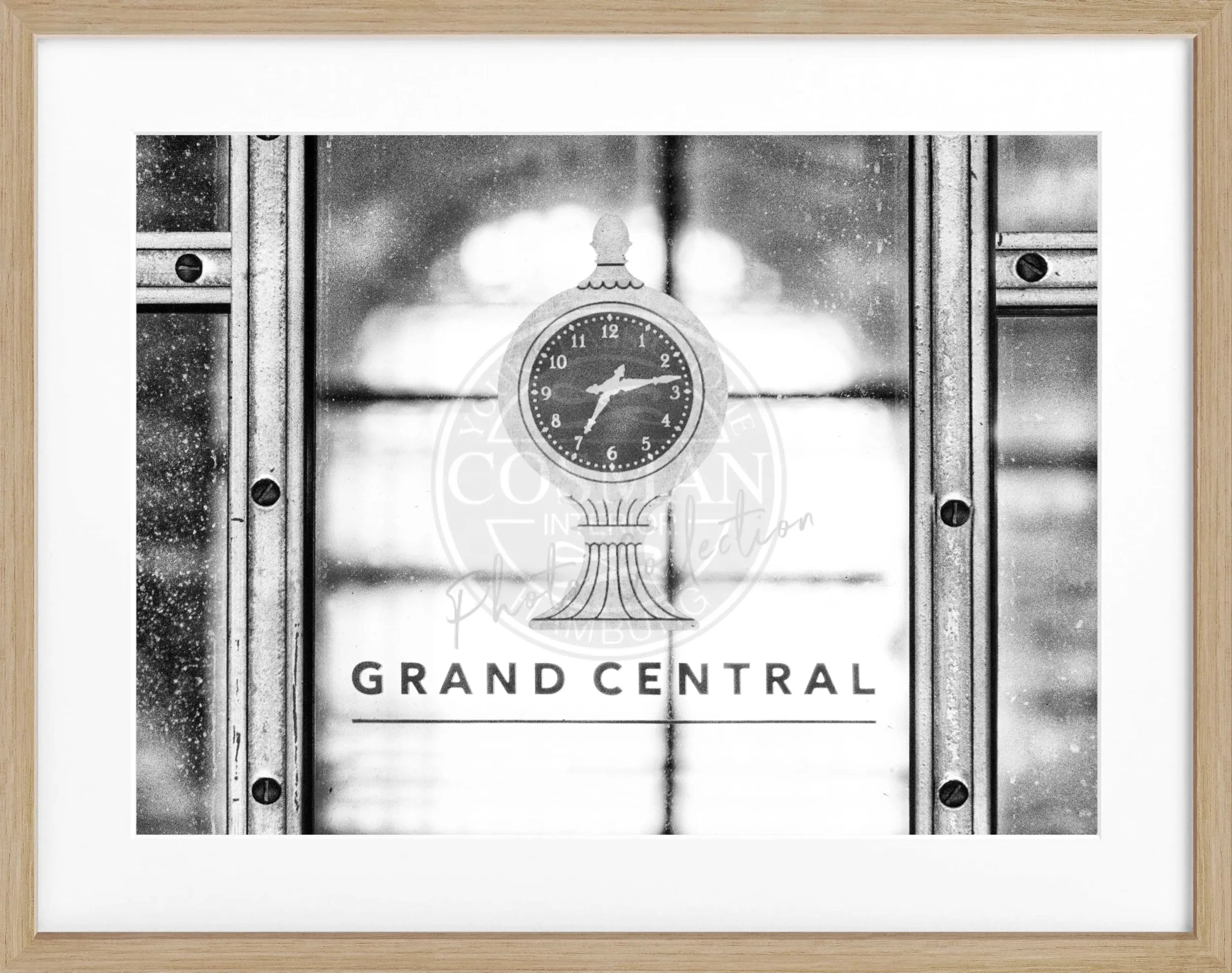 Schwarz-weiß Poster mit Rahmen von Cosman-Photocollection, New York Central Station Motiv, 31x25cm, Wanddekoration