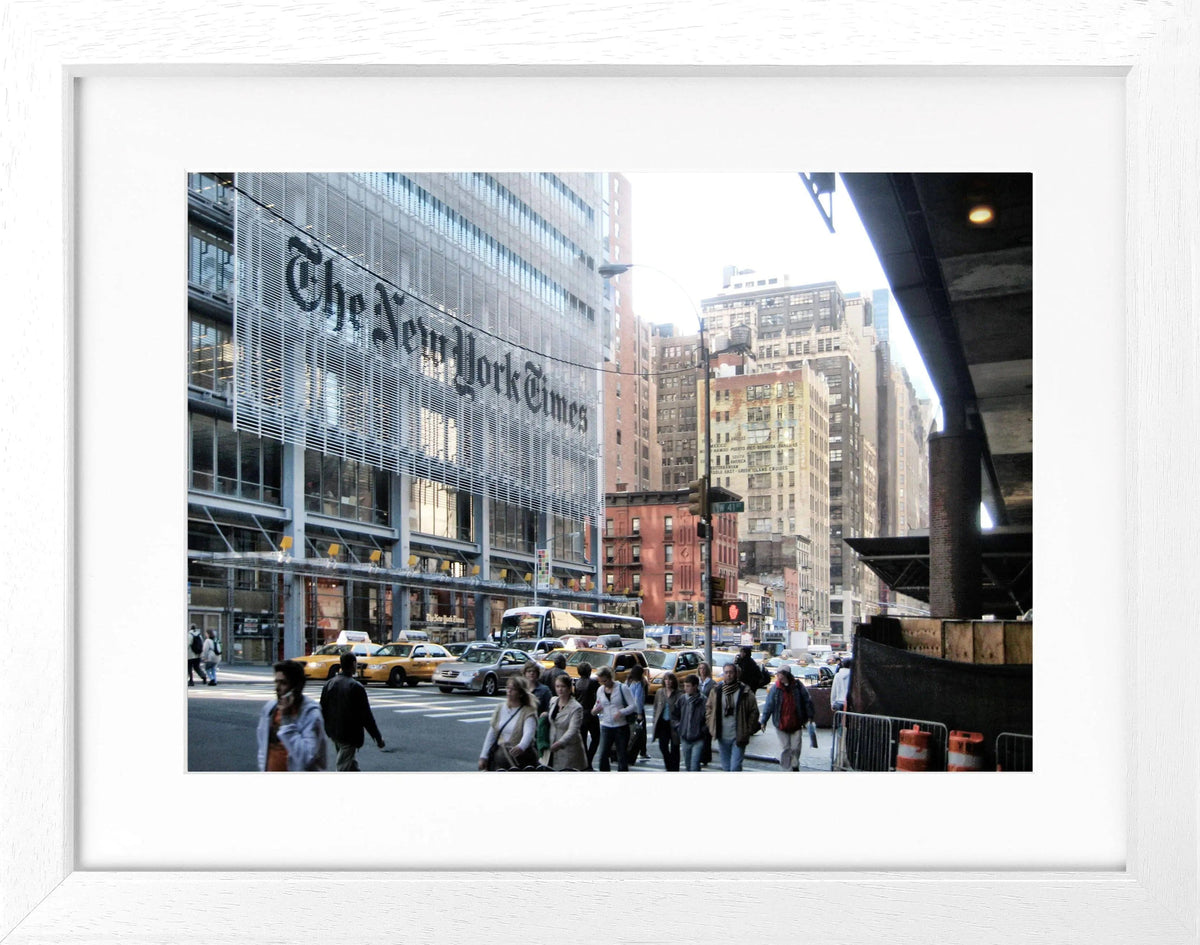 Schwarzes und weißes Poster mit Rahmen, New York Times Motiv, 31x25 cm, von Cosman-Photocollection.
