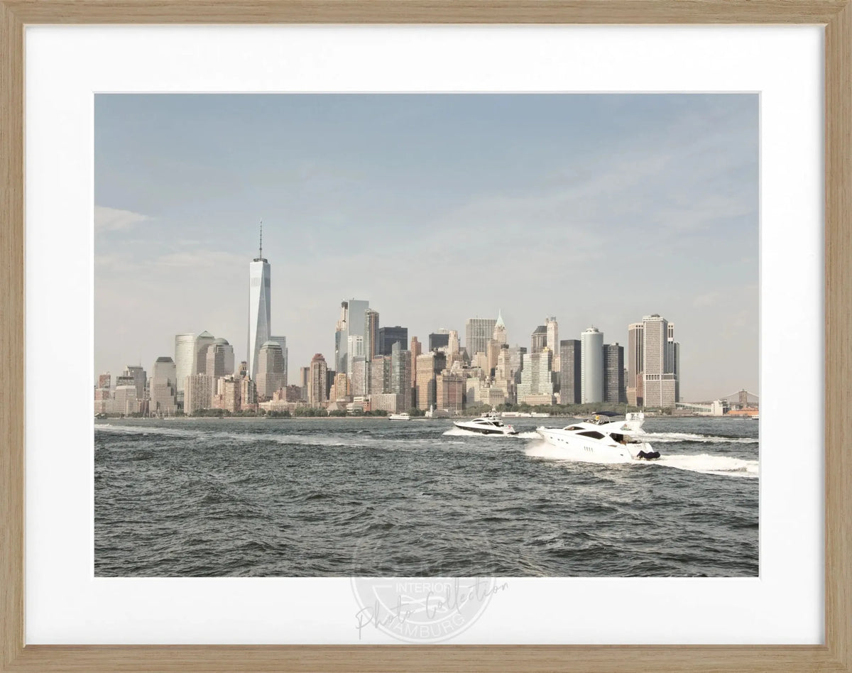 Schwarz-weiß Poster mit Rahmen, zeigt die Skyline von New York, von Cosman-Photocollection, 31x25 cm, stilvolles Wandbild