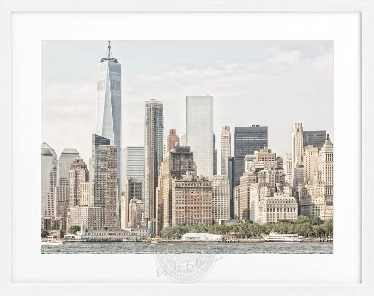 Schwarz-weiß Poster mit Rahmen von Cosman-Photocollection, New York Skyline, Maße 31x25 cm, urbanes Stadtbild.