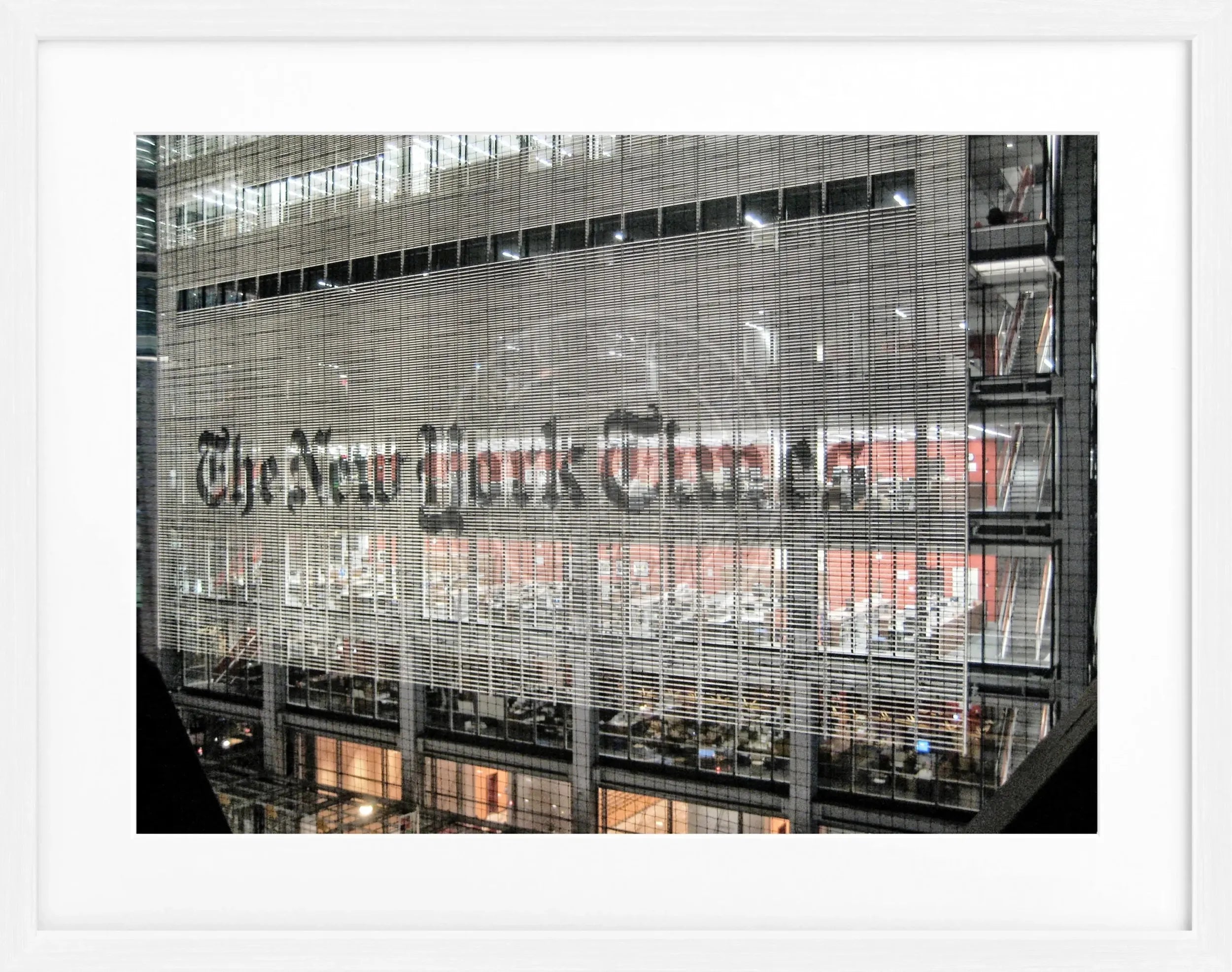 Schwarz-weiß Poster mit Rahmen, New York Times NY98 Motiv, 31x25cm, von Cosman-Photocollection