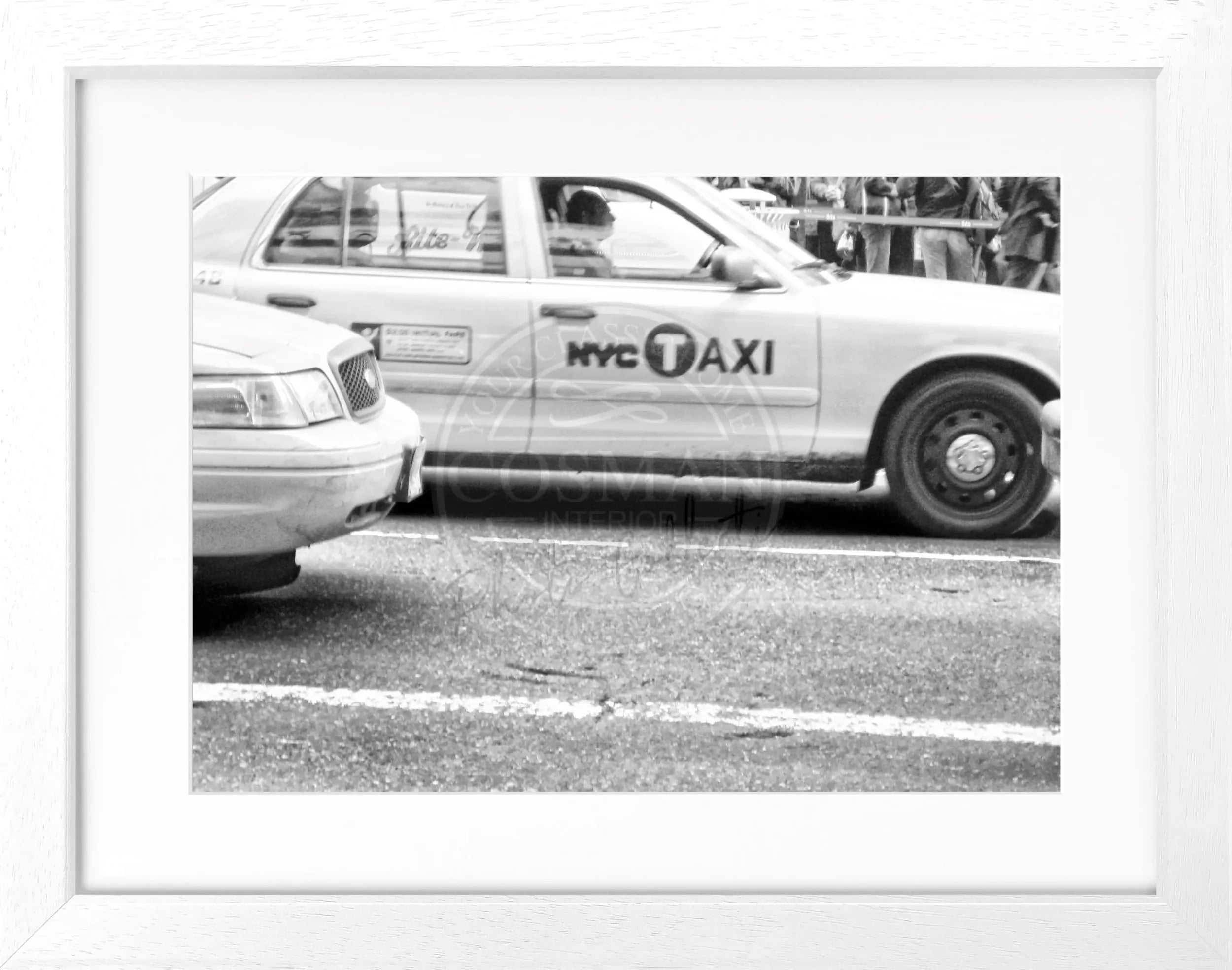 Schwarz-weiß Poster mit Rahmen, New York ’Yellow Cap’ NY61, Cosman-Photocollection, 31cm x 25cm, urbanes Stadtbild