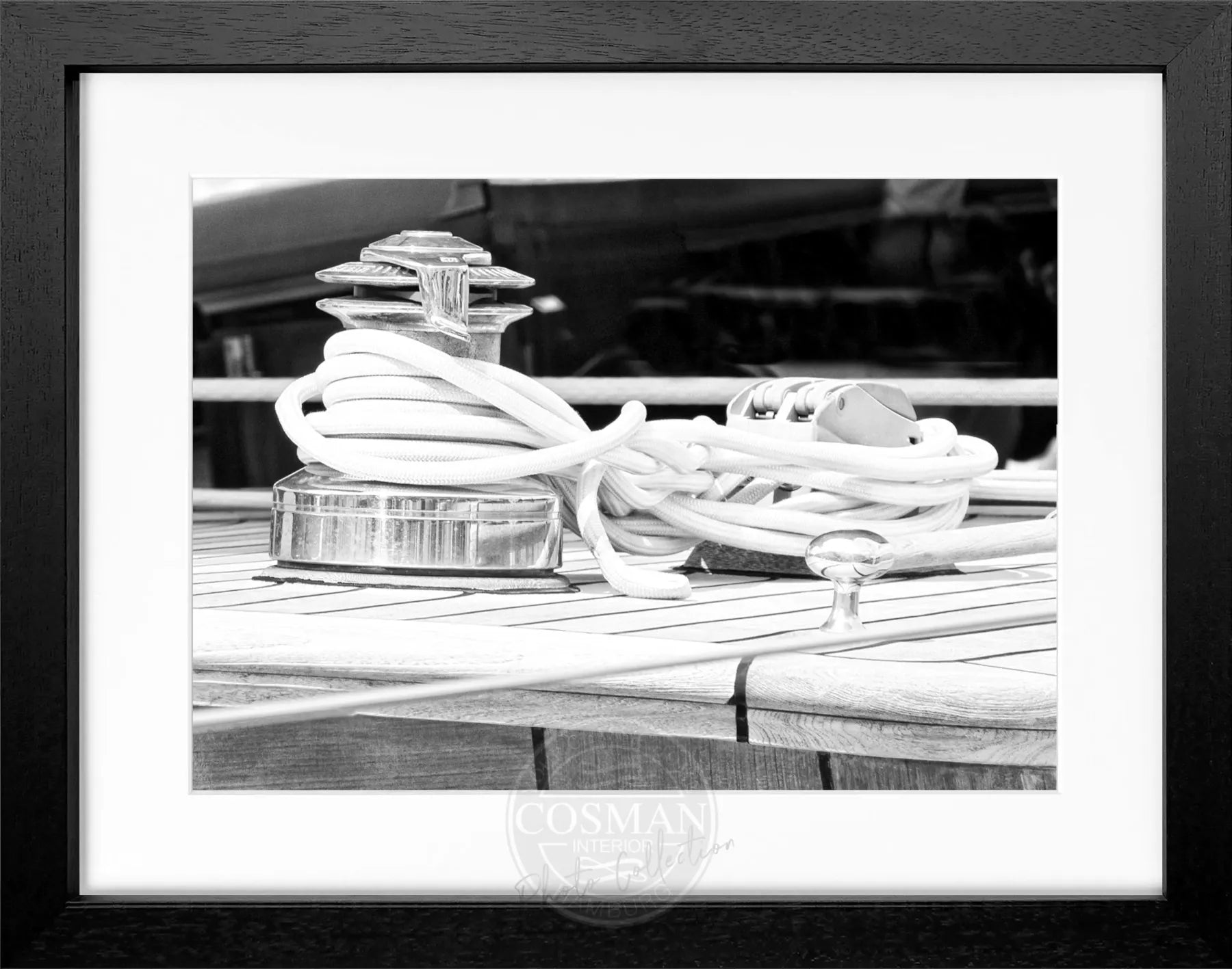 Schwarz-weiß Poster mit Rahmen „Sailing“ von Cosman-Photocollection, Motiv von Saint Tropez, 31x25 cm, elegantes Wandbild
