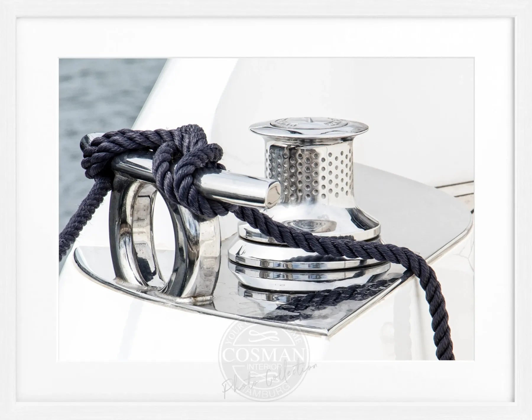 Schwarz-weiß Poster mit Rahmen „Sailing“ von Cosman-Photocollection, Motiv von Saint Tropez, 31x25 cm, maritime Atmosphäre