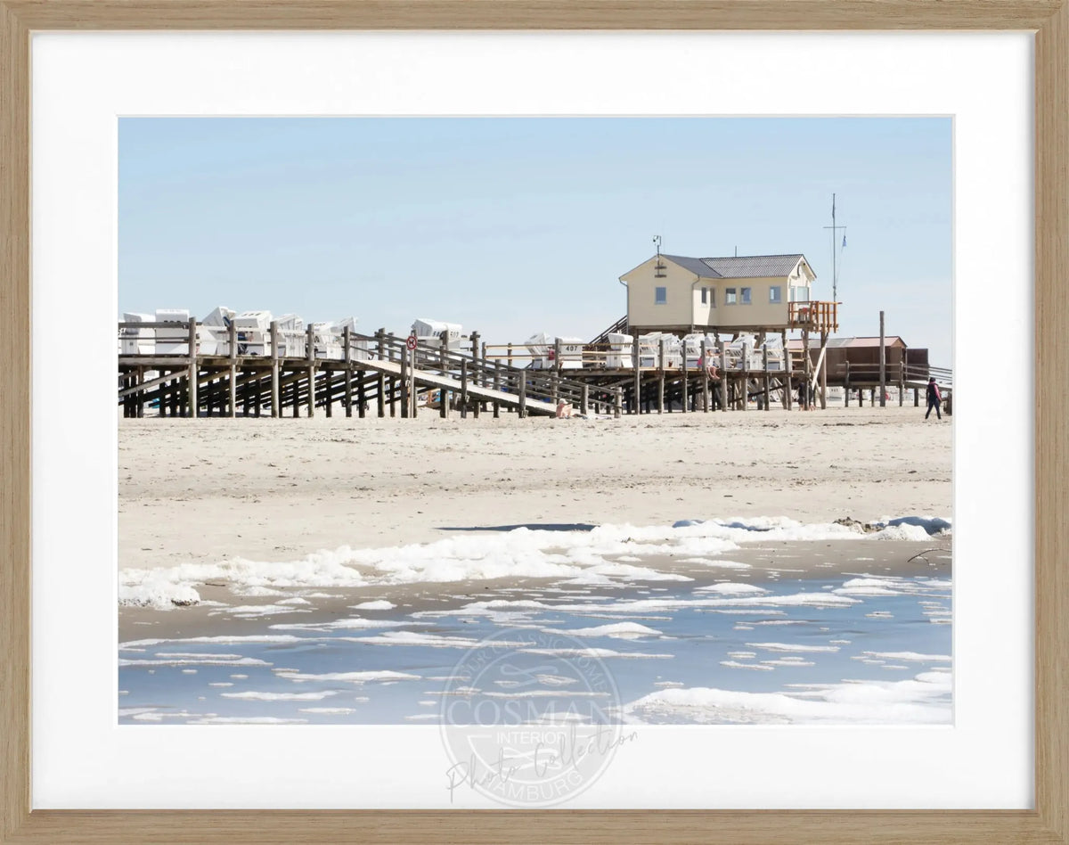 Schwarz-weiß Poster mit Rahmen von Cosman-Photocollection, Sankt Peter Ording Beach, 31x25 cm, Küstenlandschaft, maritimes Motiv