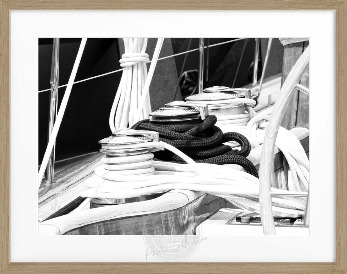 Schwarz-weiß Poster mit Rahmen von Cosman-Photocollection, Segelboot Motiv, Saint Tropez, 31x25cm.