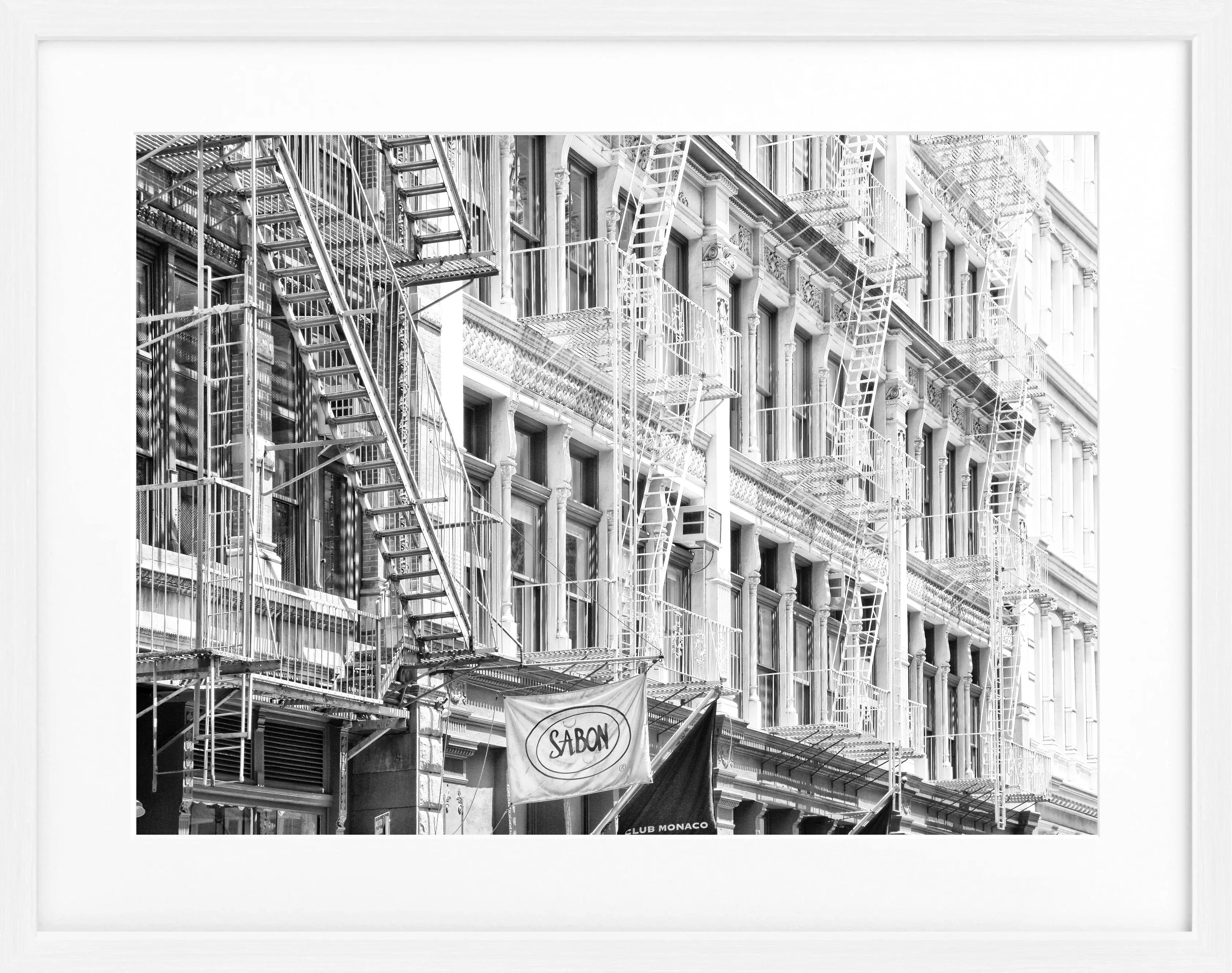 Schwarz-weiß Poster mit Rahmen ’SOHO’ von Cosman-Photocollection, New York Stadtmotiv, 31x25 cm.