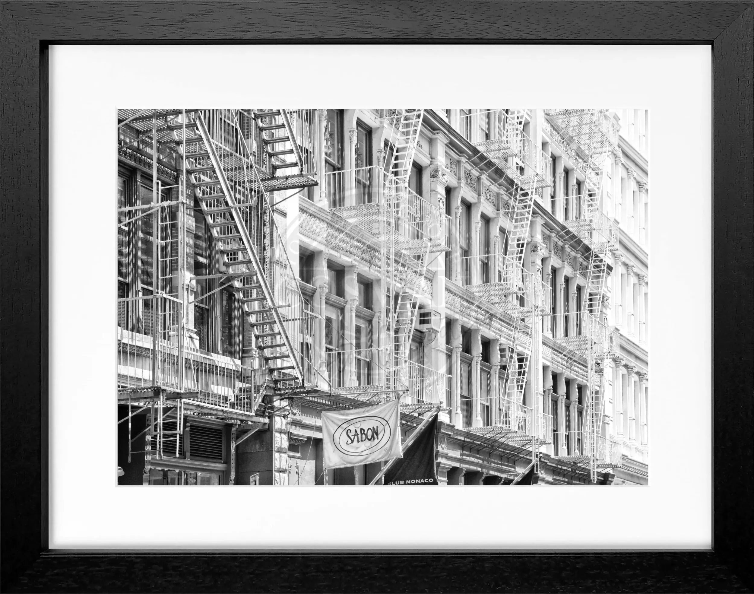 Schwarz-weiß Poster mit Rahmen ’SOHO’ von Cosman-Photocollection, New York Stadtmotiv, 31x25 cm, stilvolle Wanddekoration