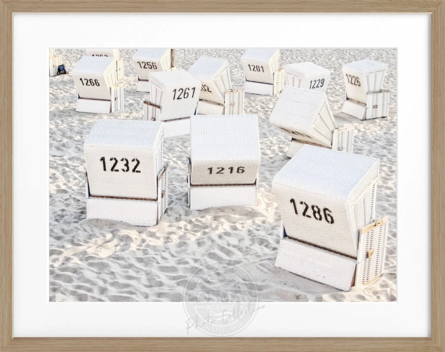 Schwarz-weiß Poster mit Rahmen, Strandkörbe auf Sylt, von Cosman-Photocollection, 31x25 cm, Wanddekoration im maritimen Stil