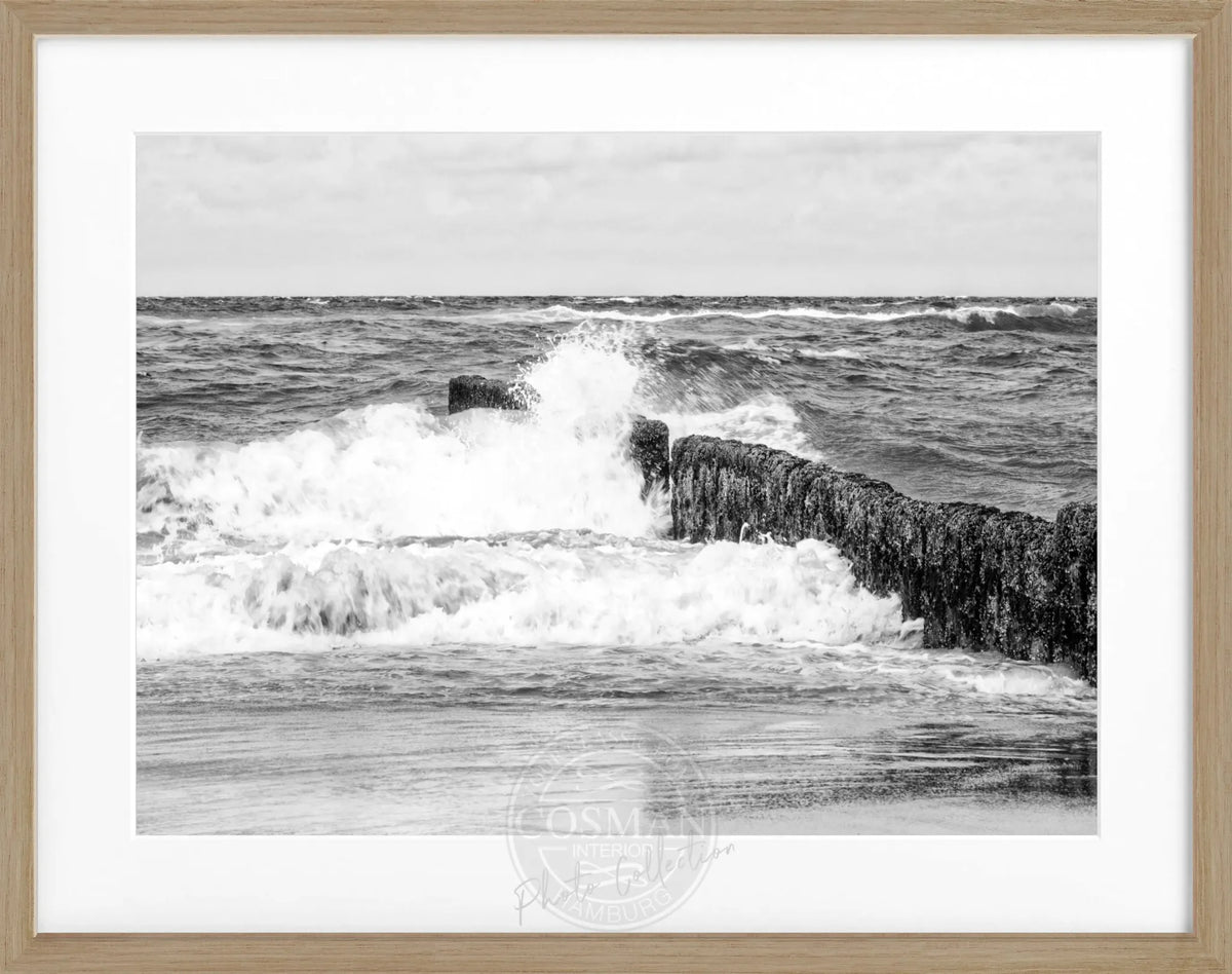 Schwarz-weiß Poster mit Rahmen, zeigt die Buhne auf Sylt, von Cosman-Photocollection, ca. 31x25 cm, dekoratives Wandbild