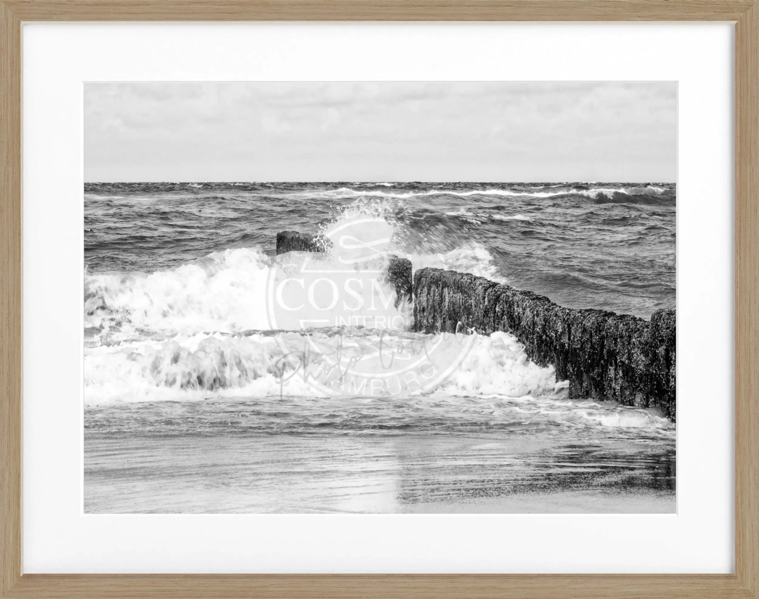Schwarz-weiß Poster mit Rahmen, zeigt die Buhne auf Sylt, von Cosman-Photocollection, ca. 31x25 cm, dekoratives Wandbild