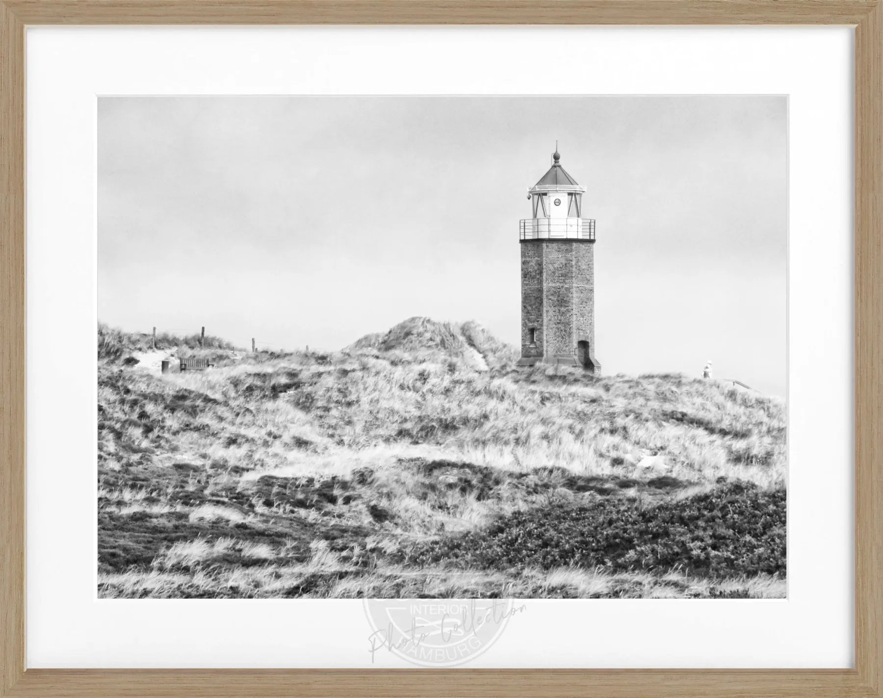 Schwarz-weiß Poster von Cosman-Photocollection mit Rahmen, zeigt Dünen und Kampen auf Sylt, Maße 31x25 cm.