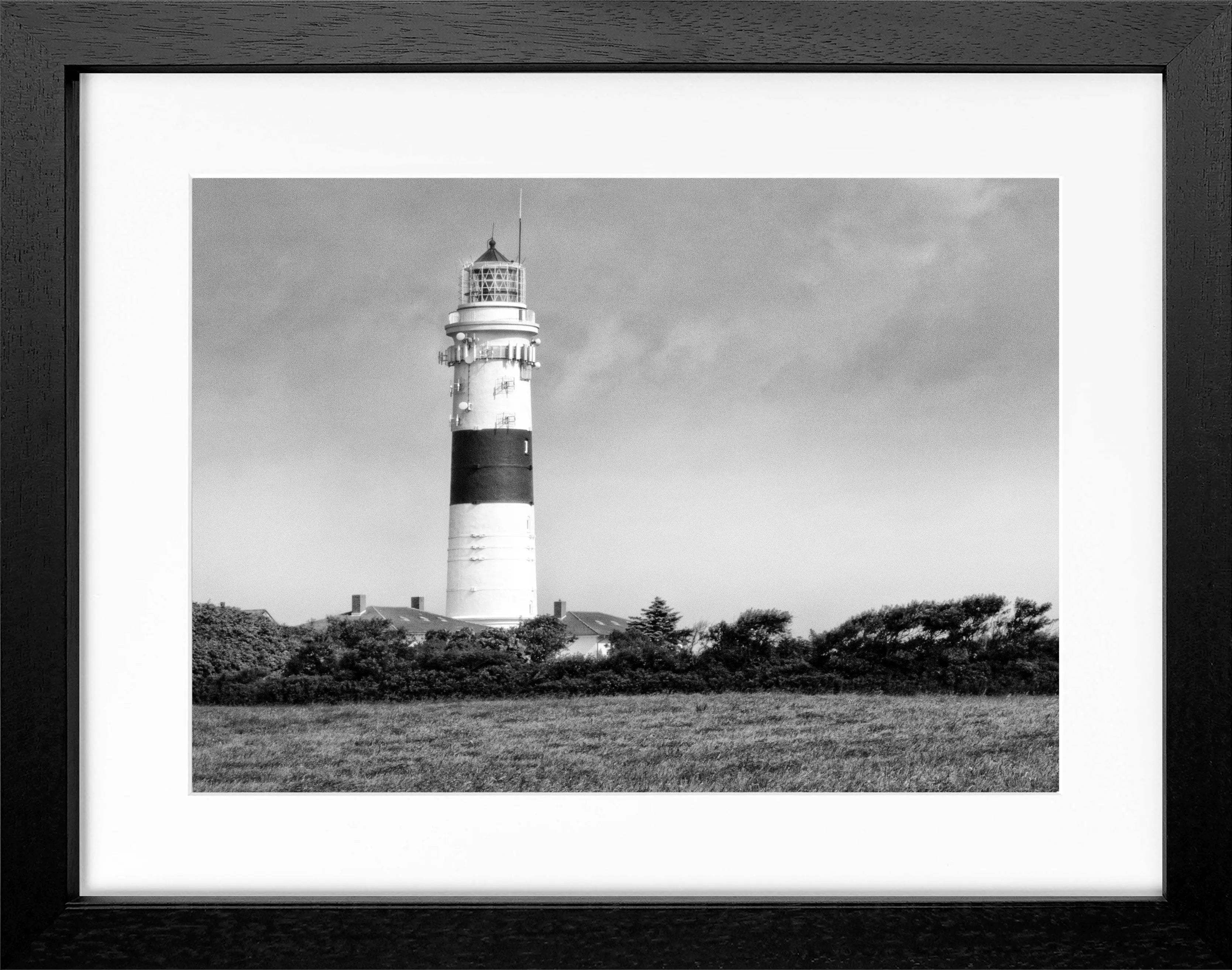 Schwarz-weiß Poster mit Rahmen, Sylt Leuchtturm Kampen, von Cosman-Photocollection, 31x25 cm, Wanddekoration