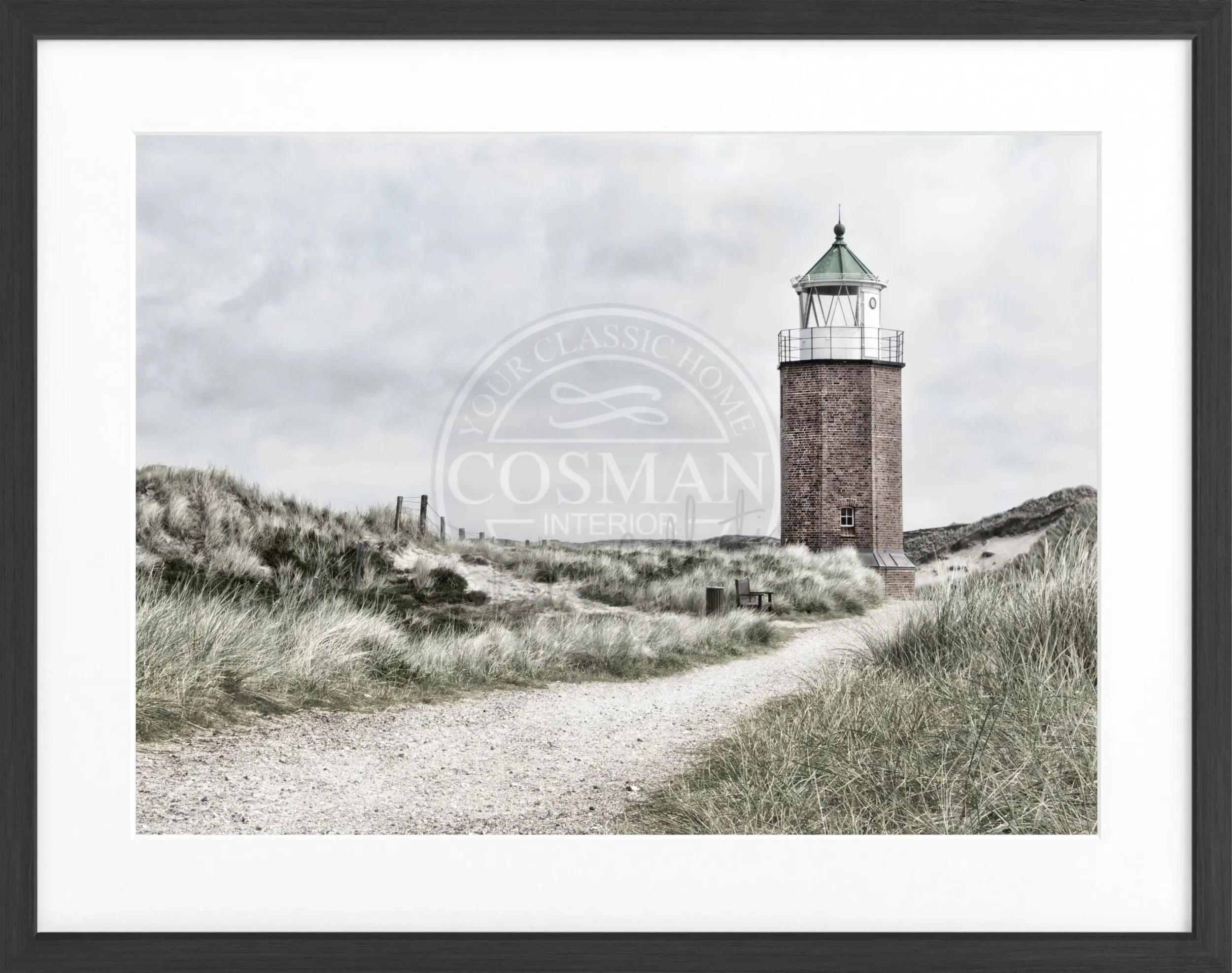 Schwarz-weiß Poster mit Rahmen, zeigt den Leuchtturm am Roten Kliff auf Sylt, von Cosman-Photocollection, 31x25cm.