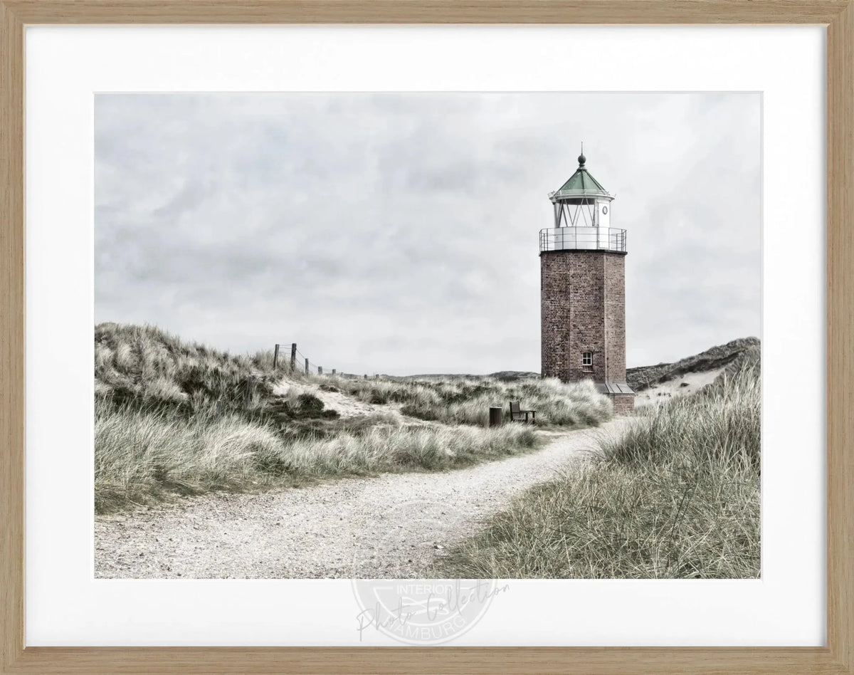 Schwarz-weiß Poster mit Rahmen, zeigt den Leuchtturm Sylt am Rotes Kliff, im Format 31x25 cm, von Cosman-Photocollection.