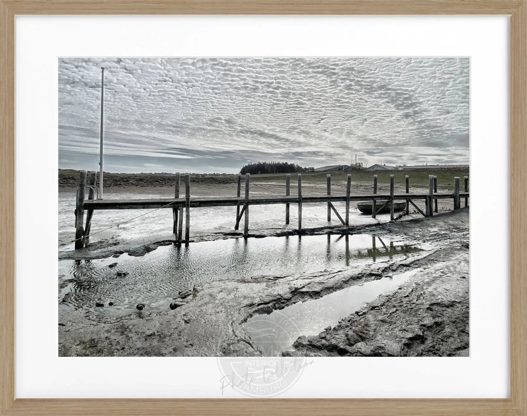 Schwarz-weiß Poster des Hafens Rantum auf Sylt in Rahmen, von Cosman-Photocollection, 31x25 cm, maritime Küstenlandschaft