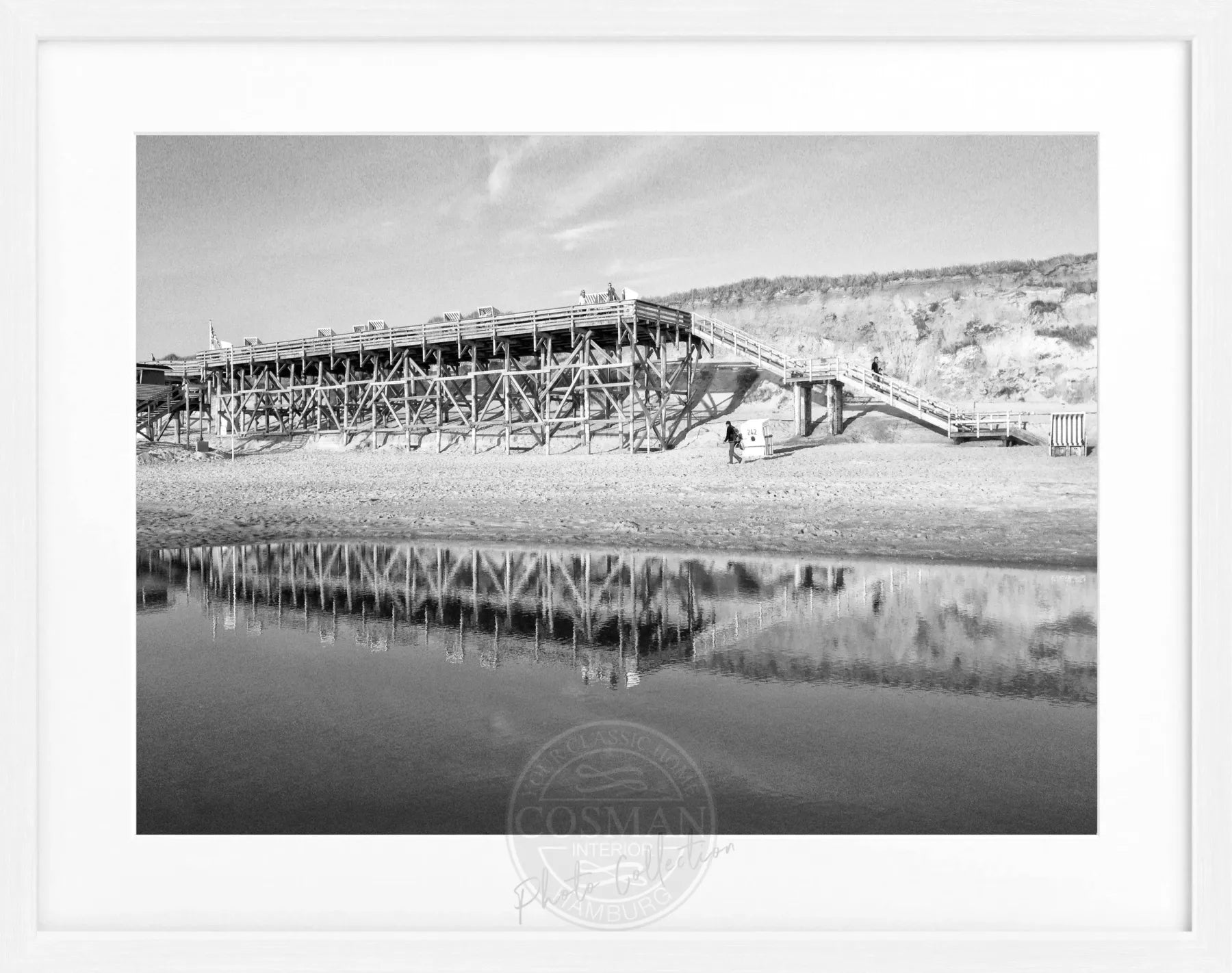Schwarz-weiß Poster mit Rahmen von Sylt, Kampen Strand, von Cosman-Photocollection, 31x25 cm, Wanddekoration