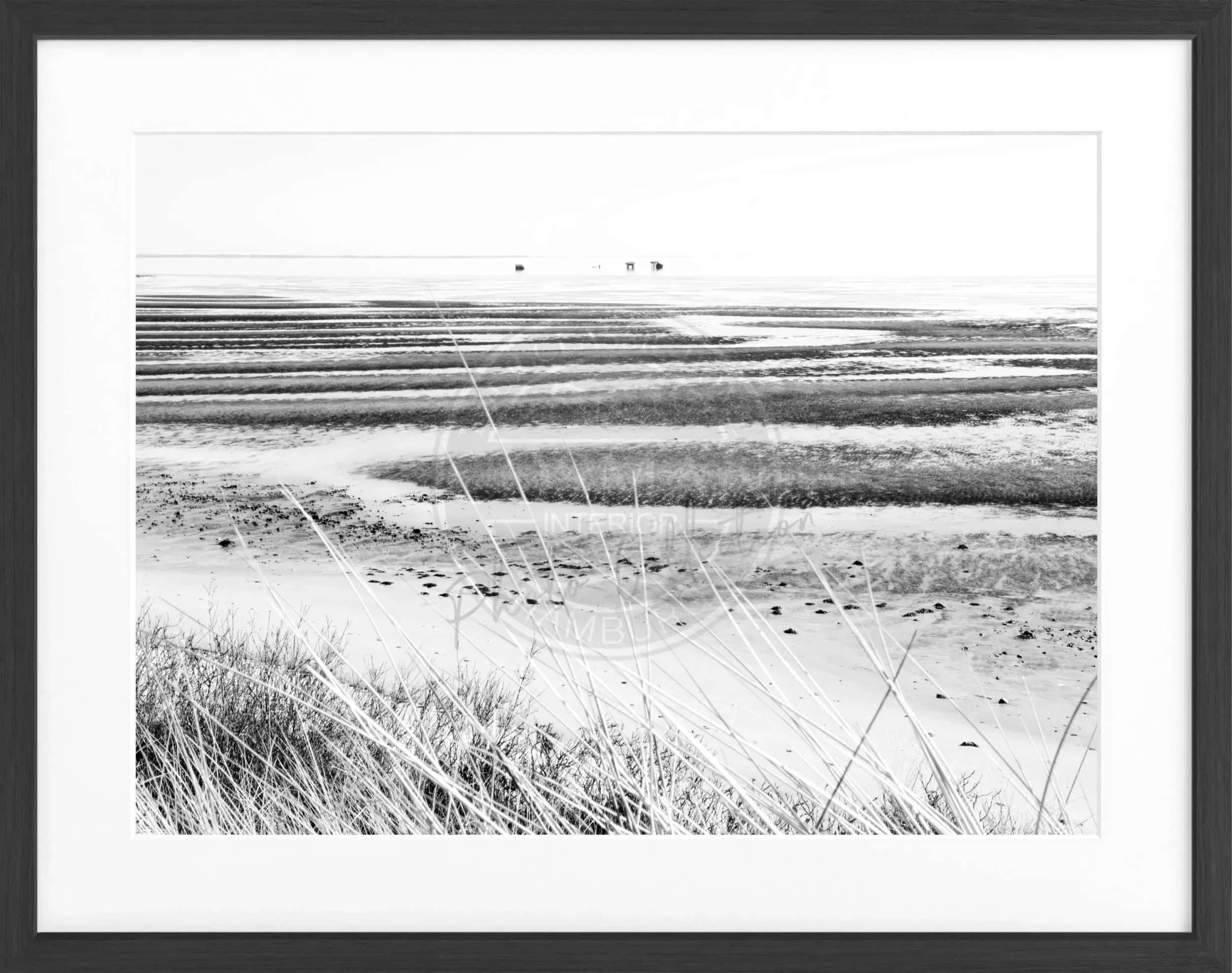 Schwarz-weiß Poster mit Rahmen, Sylt ’Wattenmeer’ von Cosman-Photocollection, 31x25 cm, Meereslandschaft, Wanddekoration
