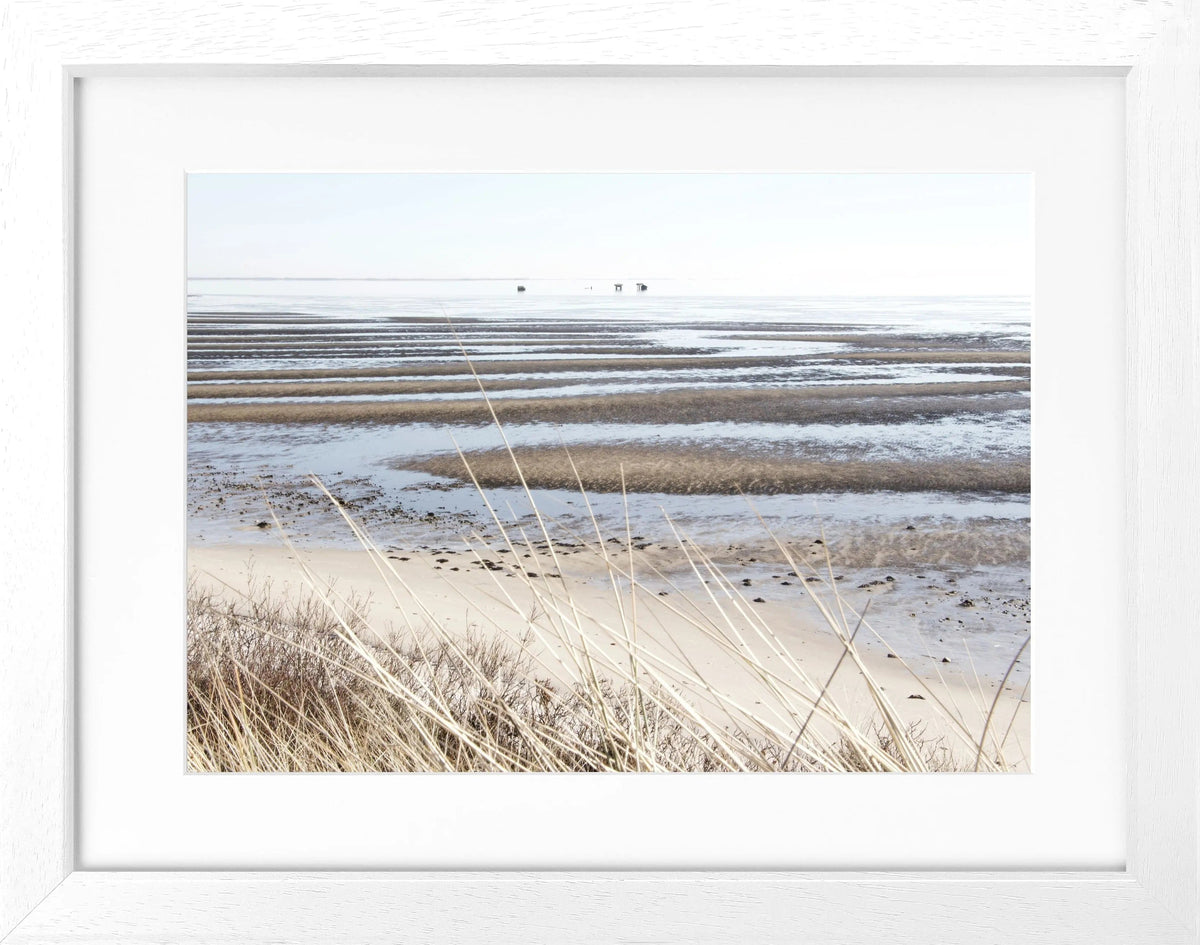 Schwarz-weiß Poster mit Rahmen von Sylt ’Wattenmeer’ von Cosman-Photocollection, 31x25 cm, Meer- und Strandmotiv