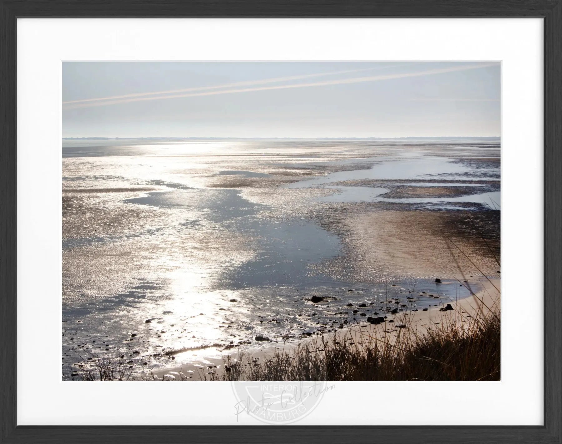 Schwarz-weiß Poster mit Rahmen von Sylt ’Wattenmeer’ von Cosman-Photocollection, 31x25 cm, Meereslandschaft an der Küste